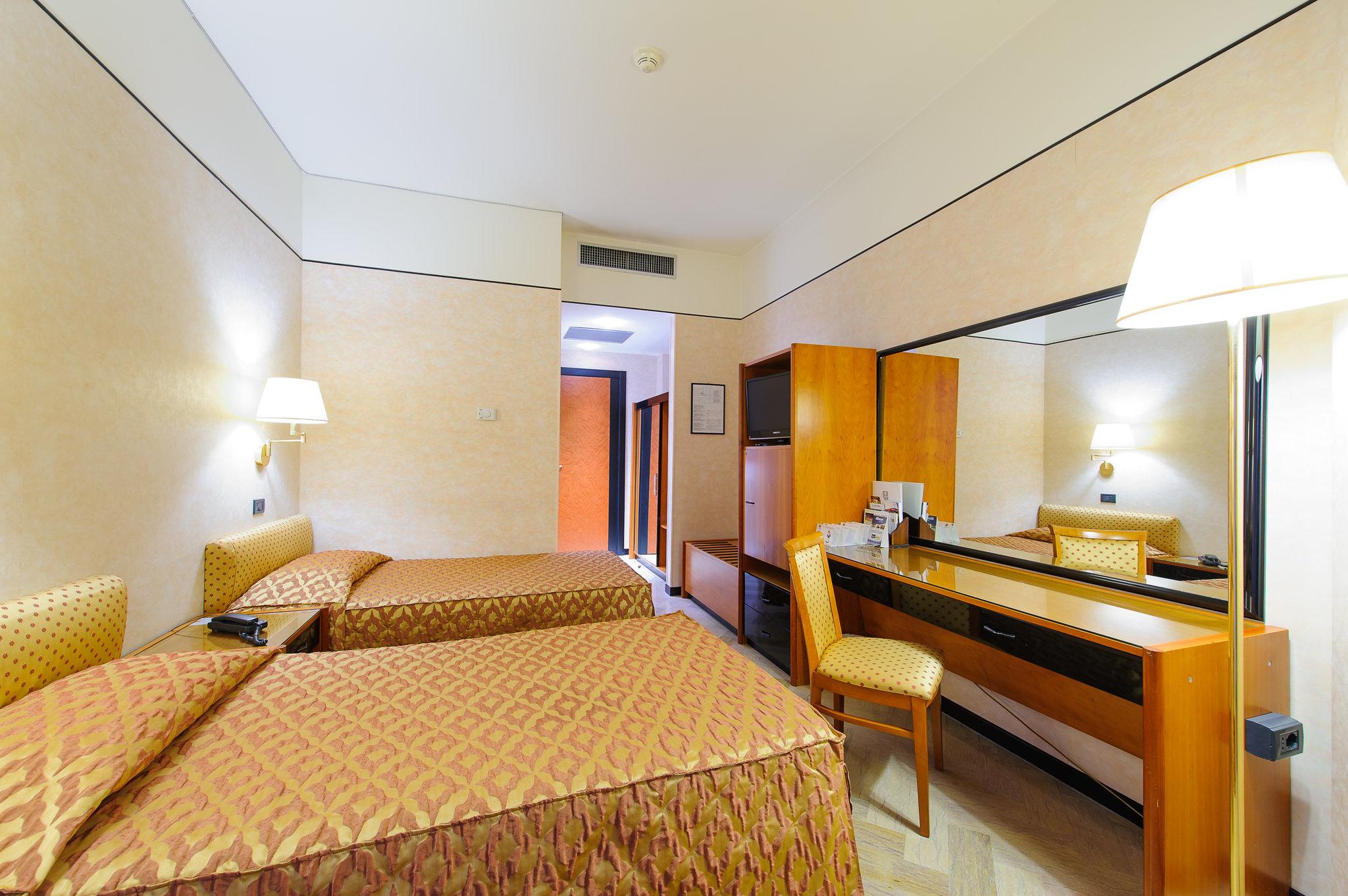 Clarion Hotel Admiral Palace - photo