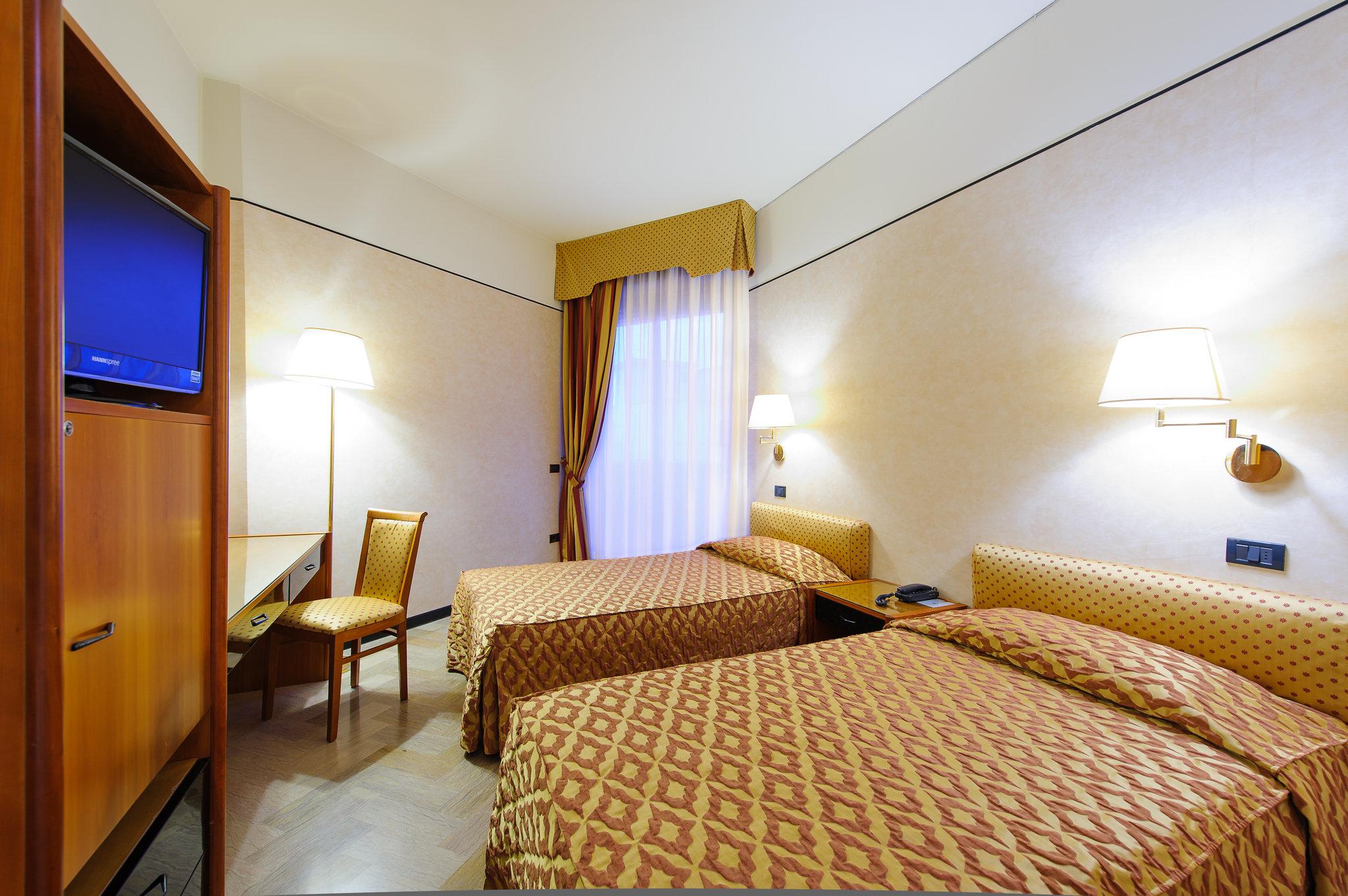 Clarion Hotel Admiral Palace - photo