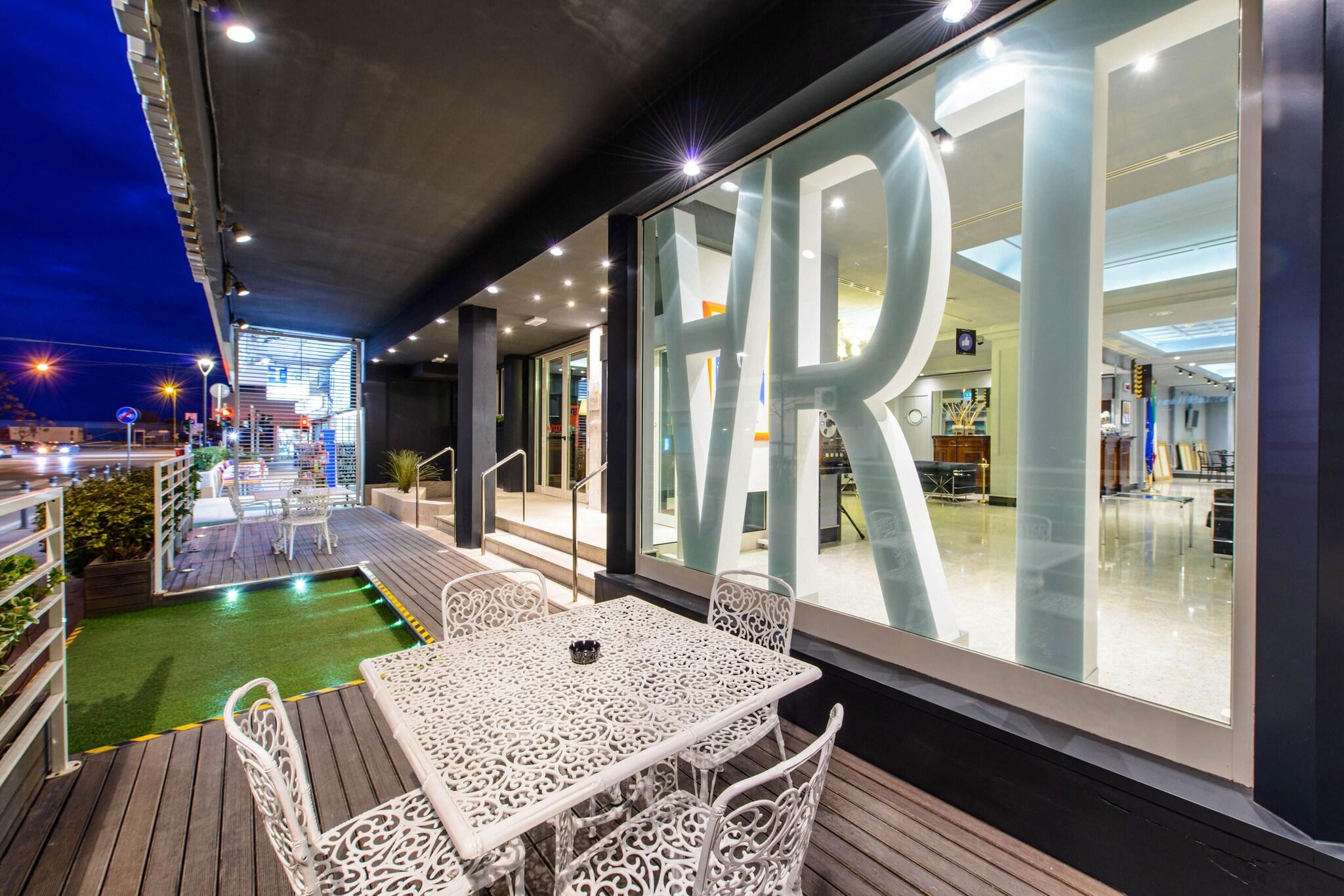 Clarion Hotel Admiral Palace - photo