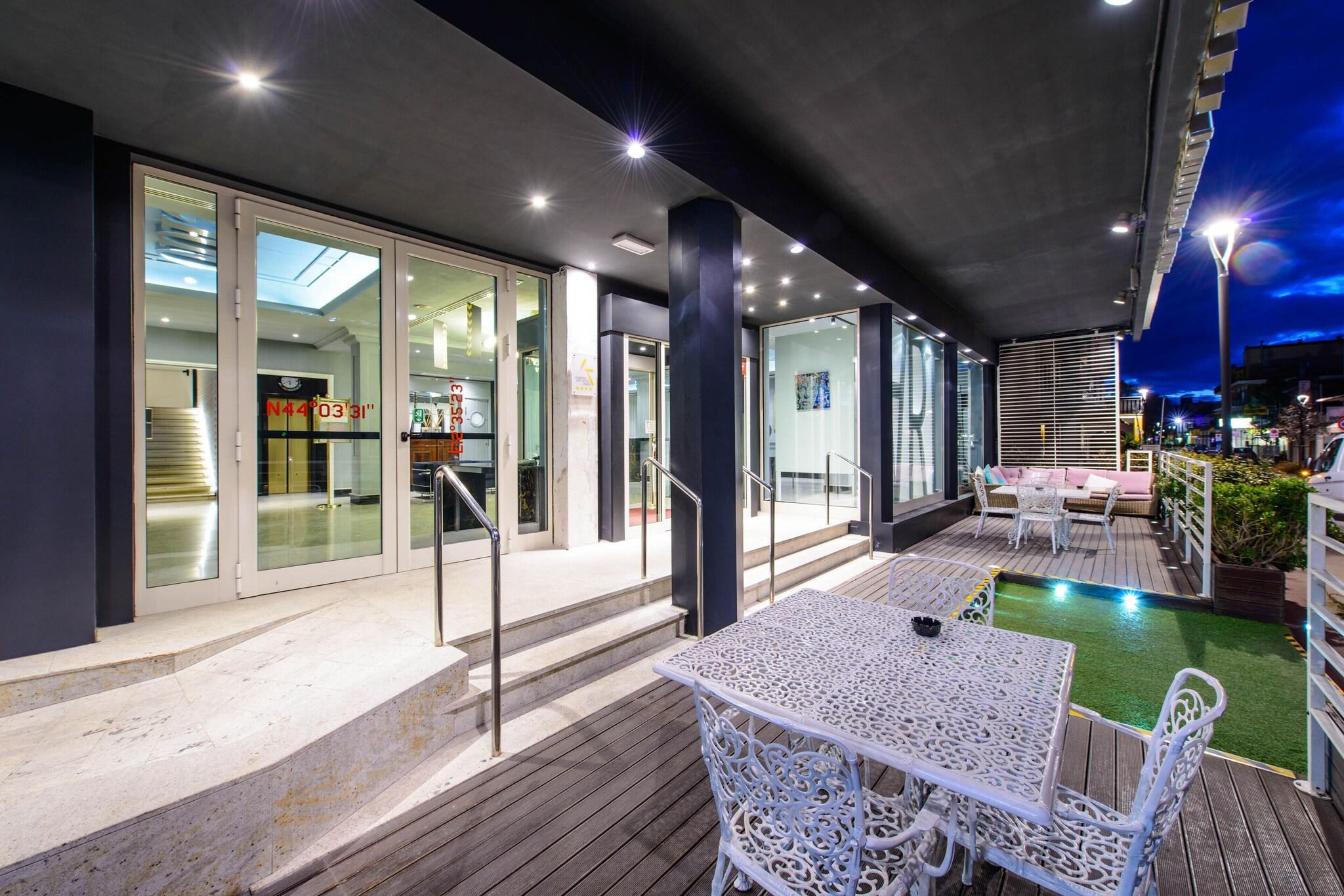 Clarion Hotel Admiral Palace - photo