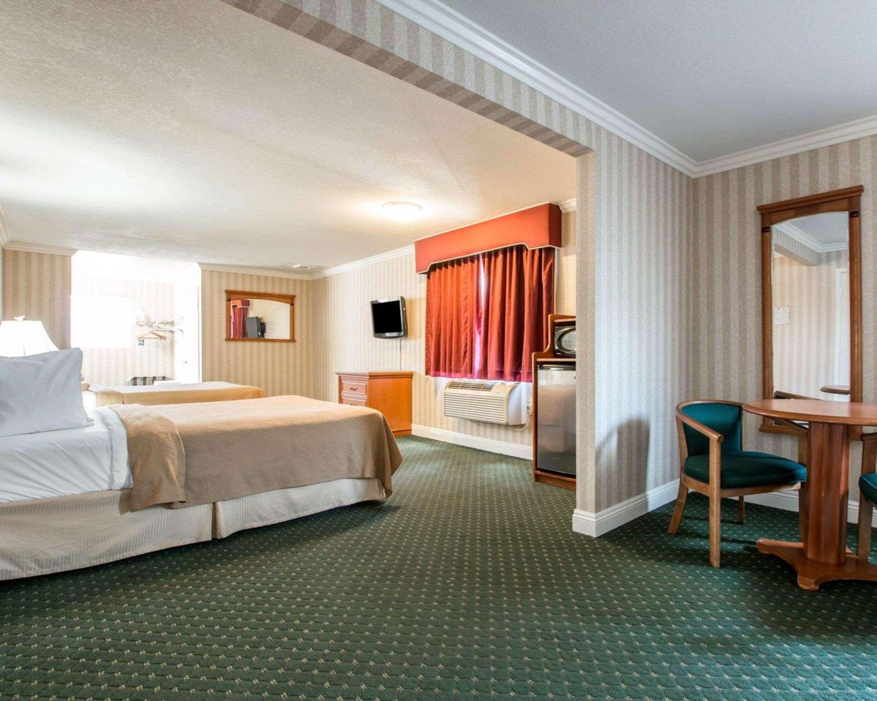 Quality Inn and Suites Anaheim Maingate