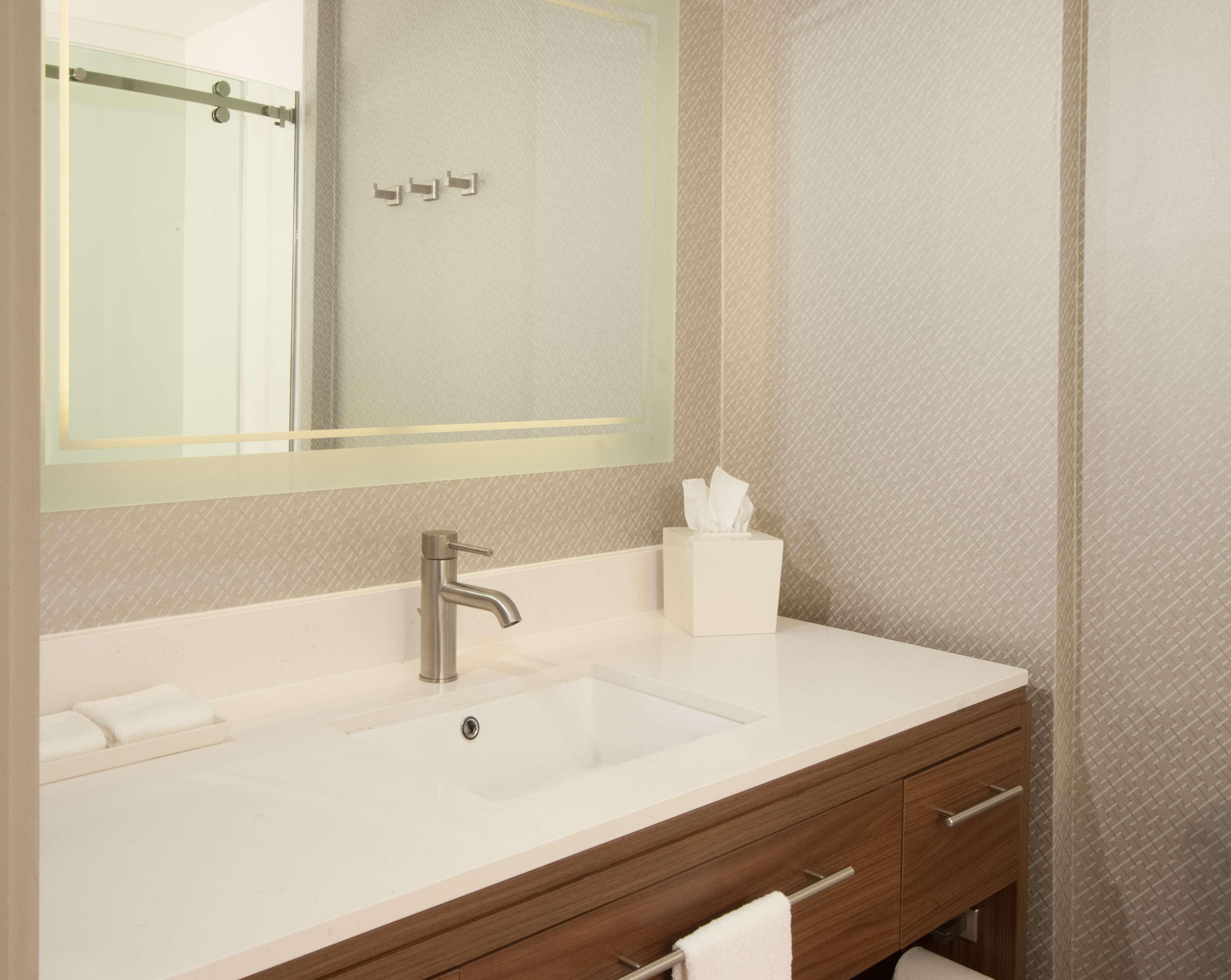 Home2 Suites By Hilton Atlanta Perimeter Center
