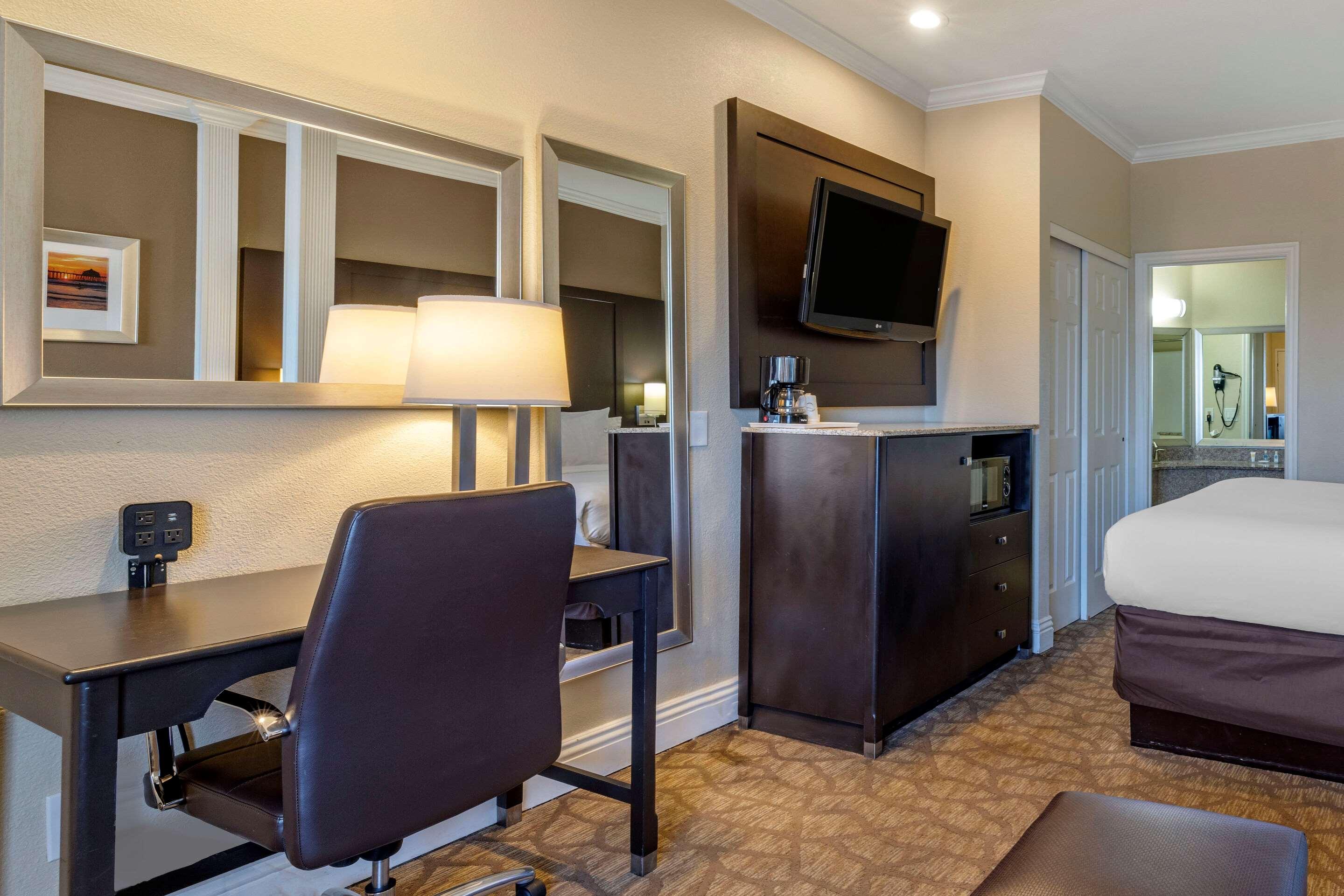 Comfort Suites Huntington Beach