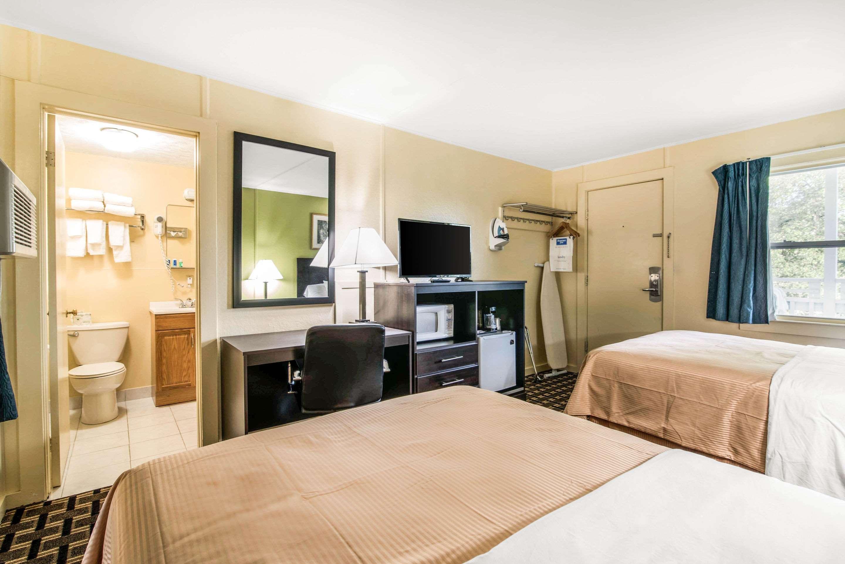 Rodeway Inn
