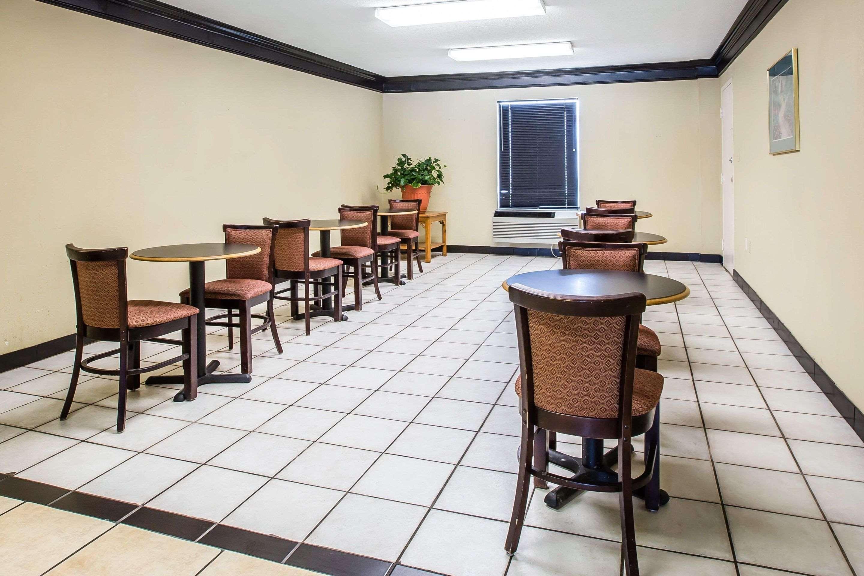 Rodeway Inn Expo Center