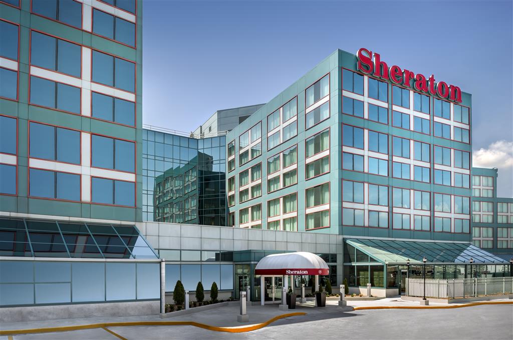 Sheraton Gateway Hotel in Toronto International Airport image
