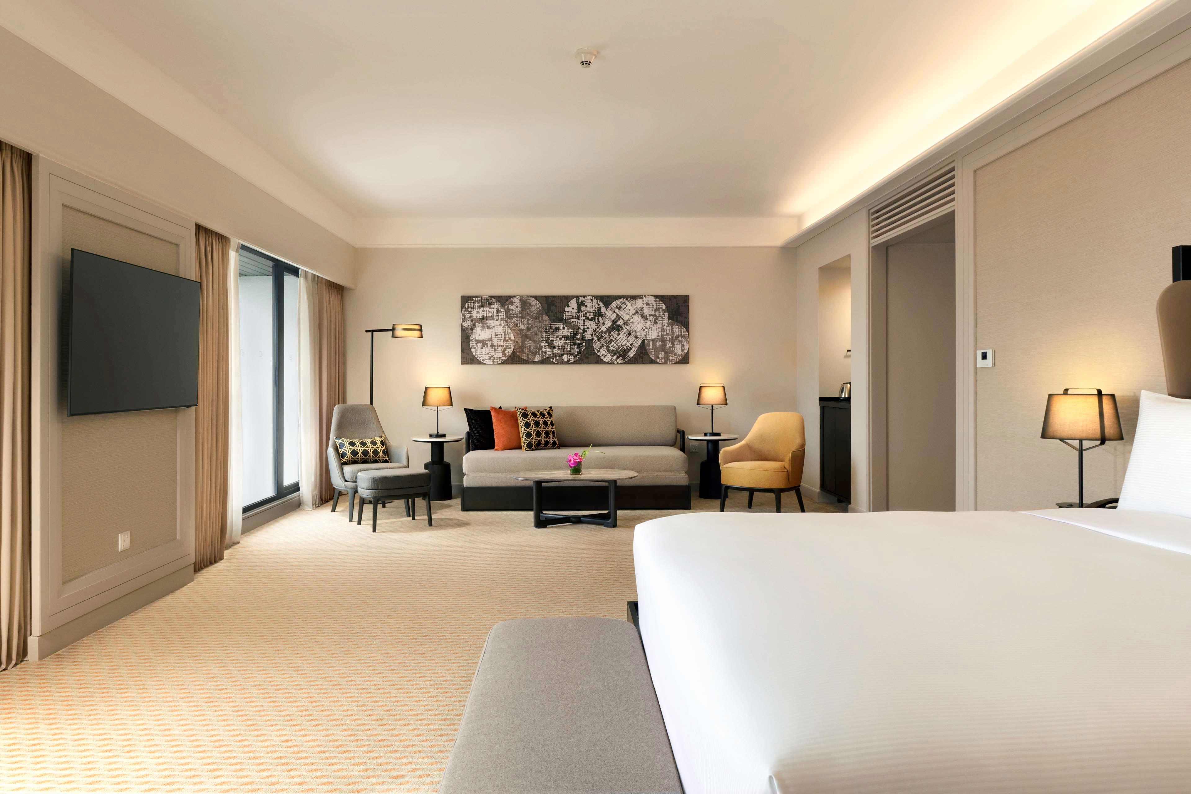 Hilton Kuching by null