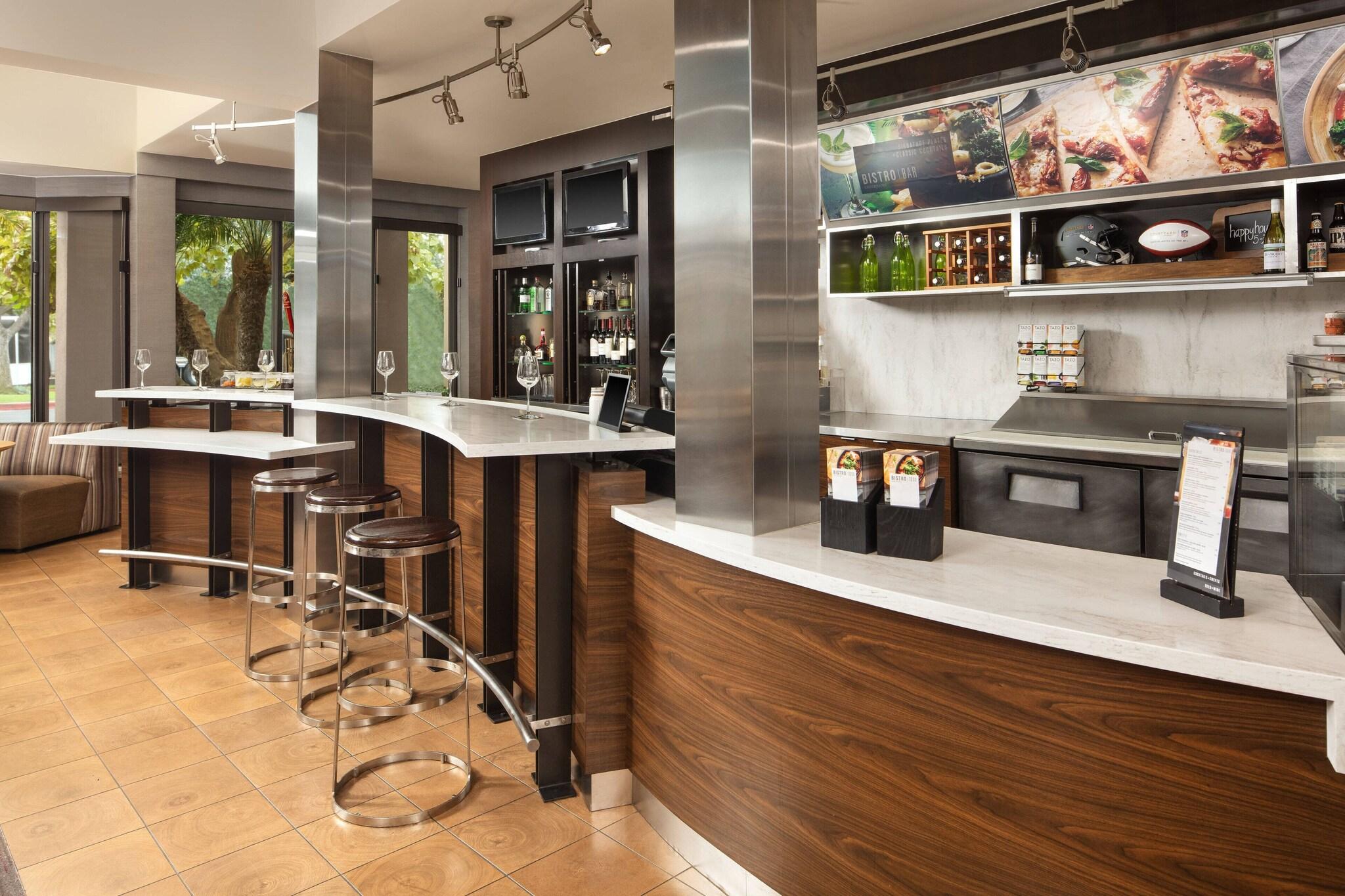 Courtyard By Marriott Santa Ana