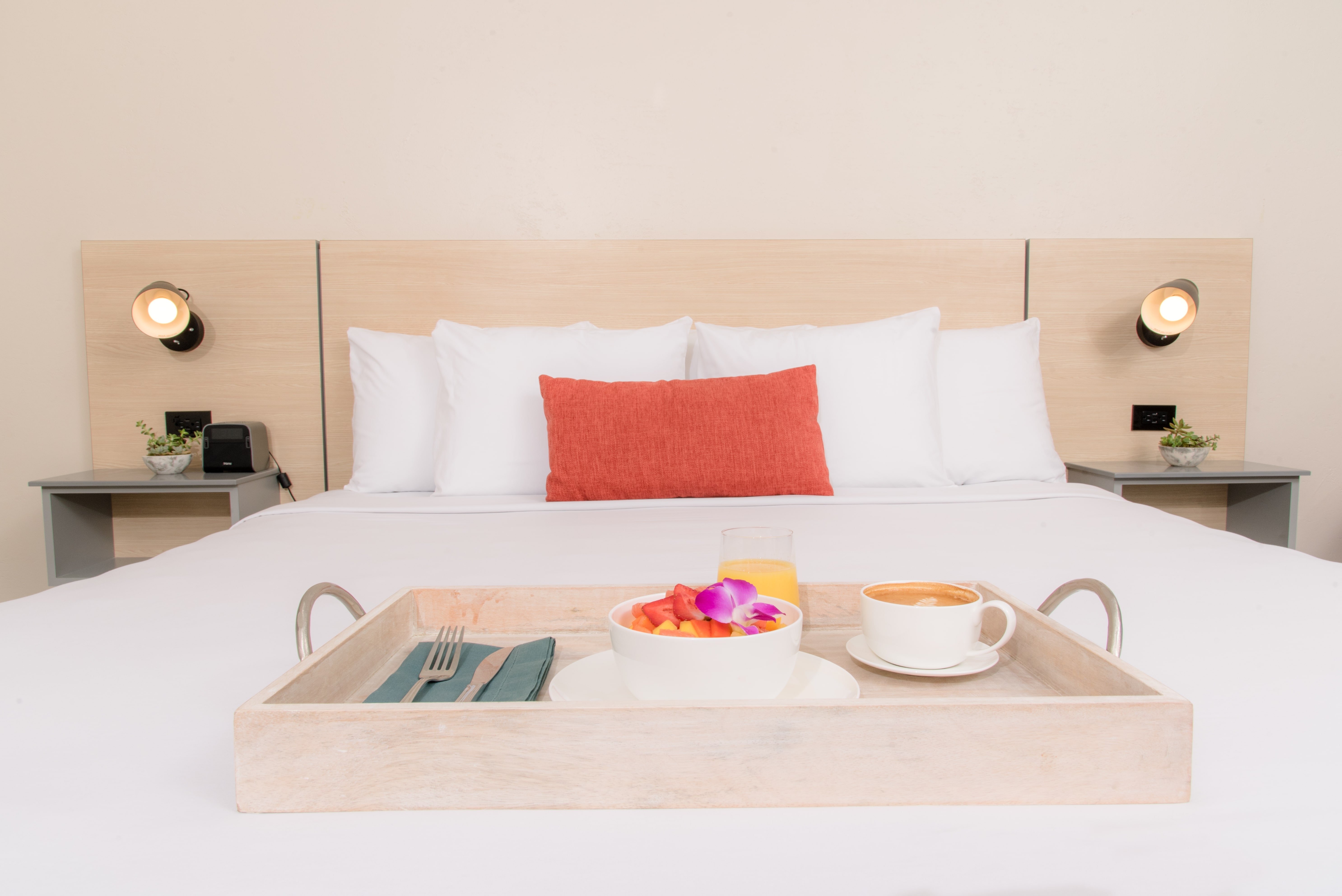 Double room, superior, king, city view
