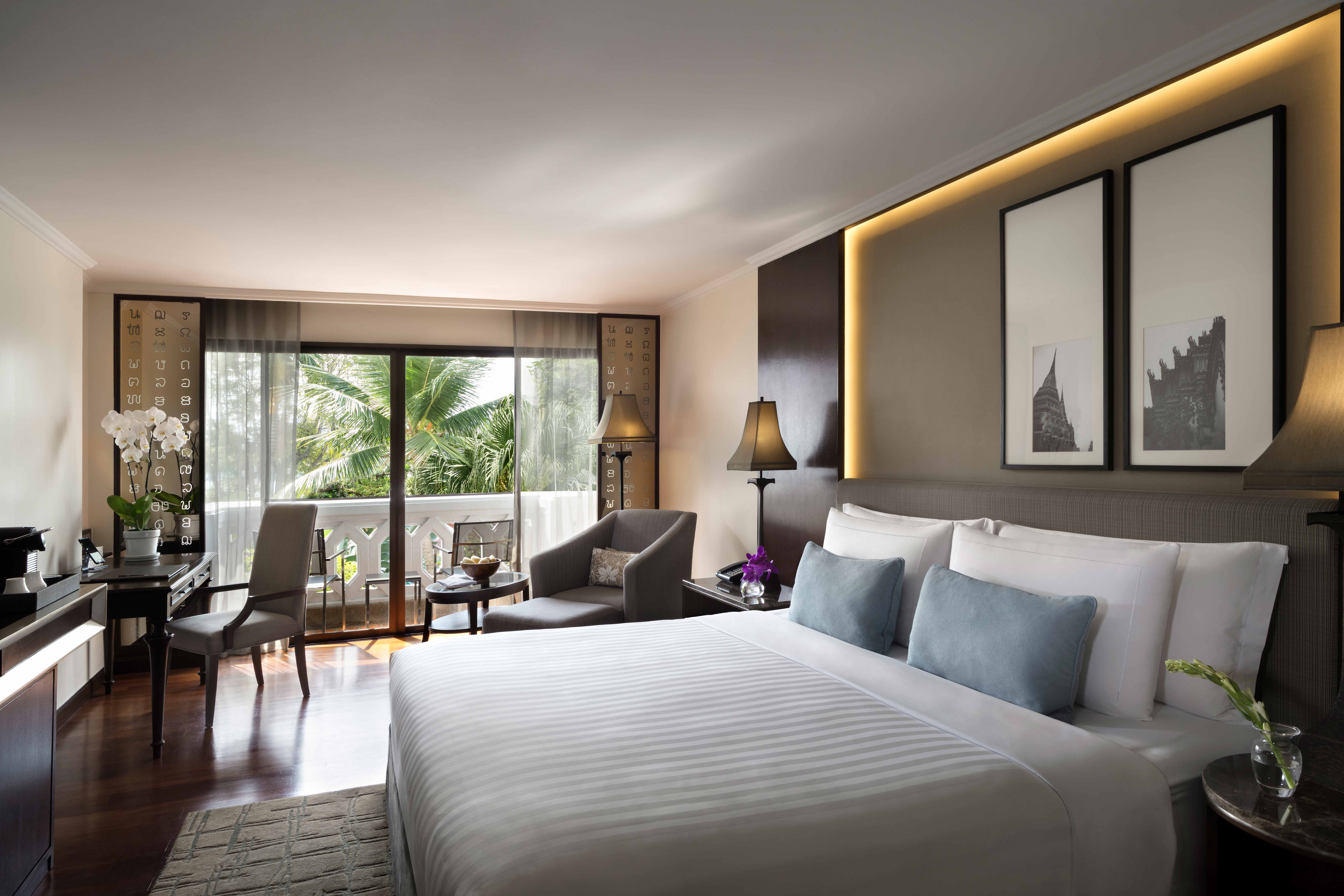 Anantara Riverside Bangkok Resort