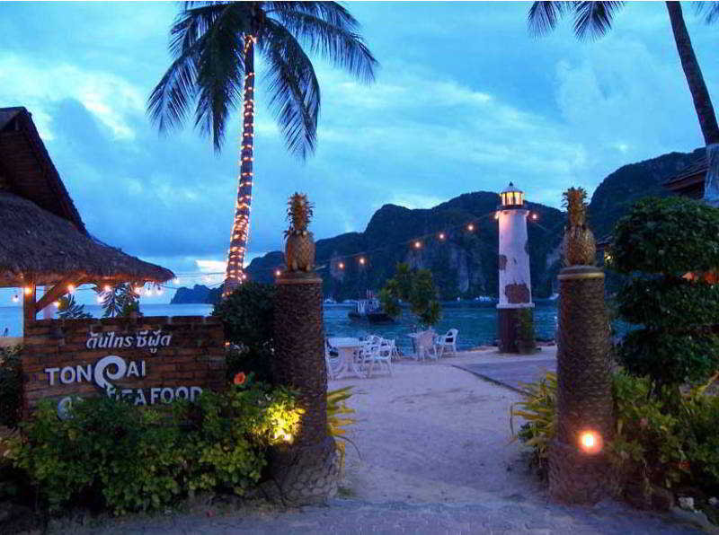 Phi Phi Banyan Villa