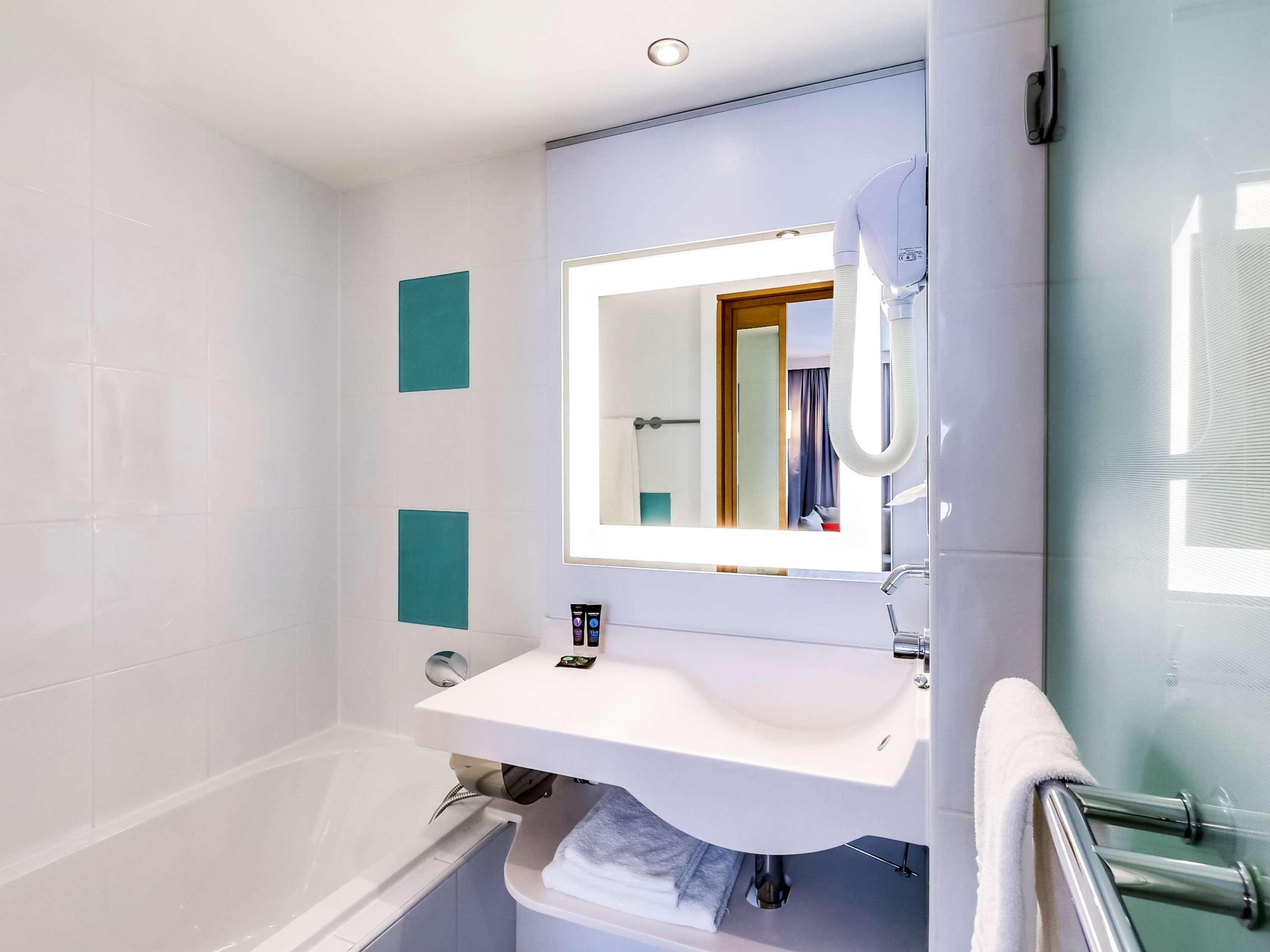 Novotel Paris Centre Gare Montparnasse by null