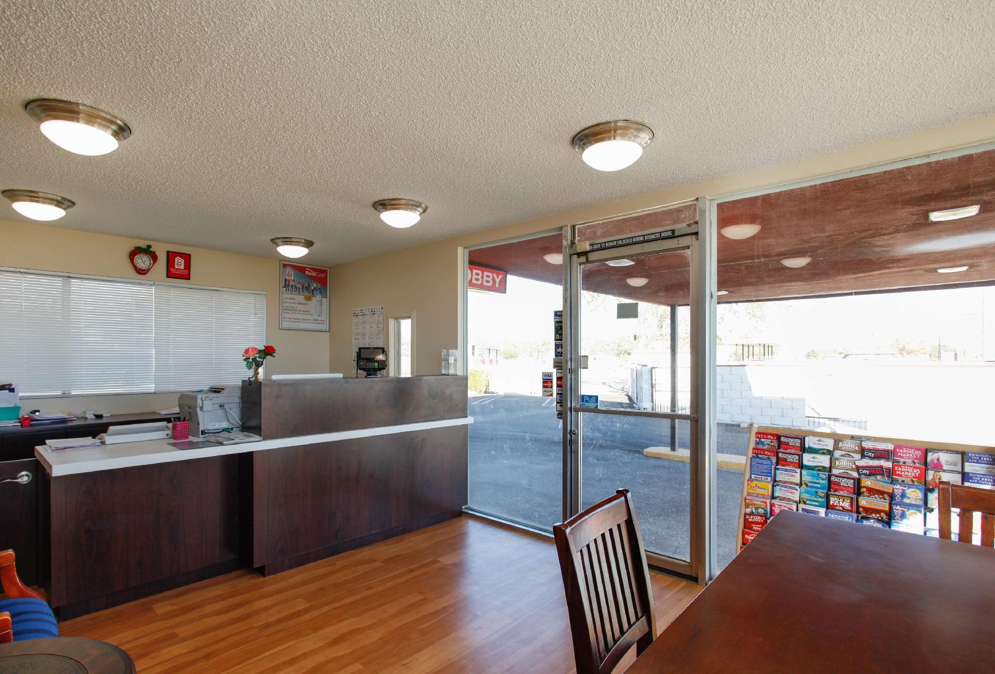 Red Roof Inn Mojave