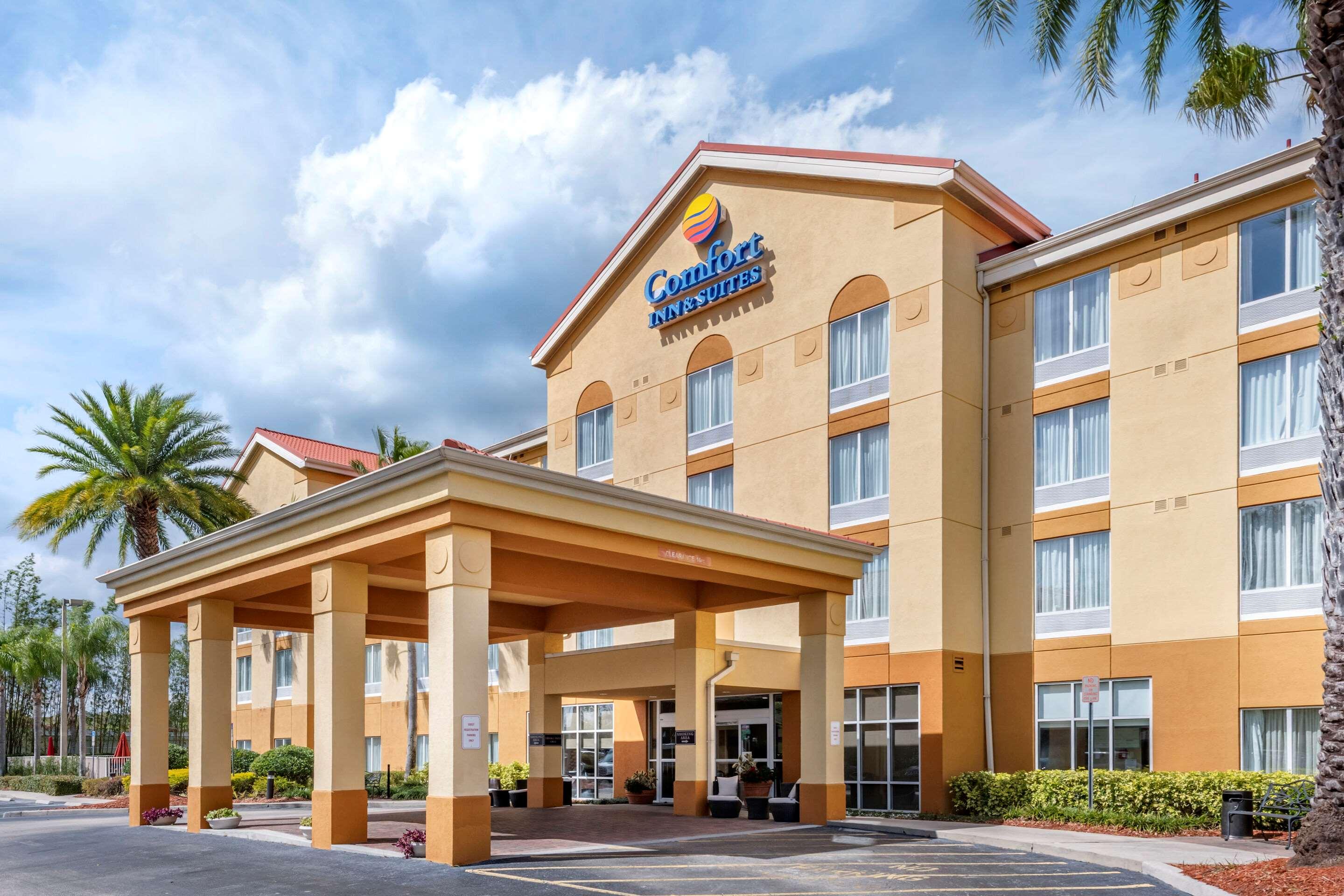 Comfort Inn & Suites Orlando North image