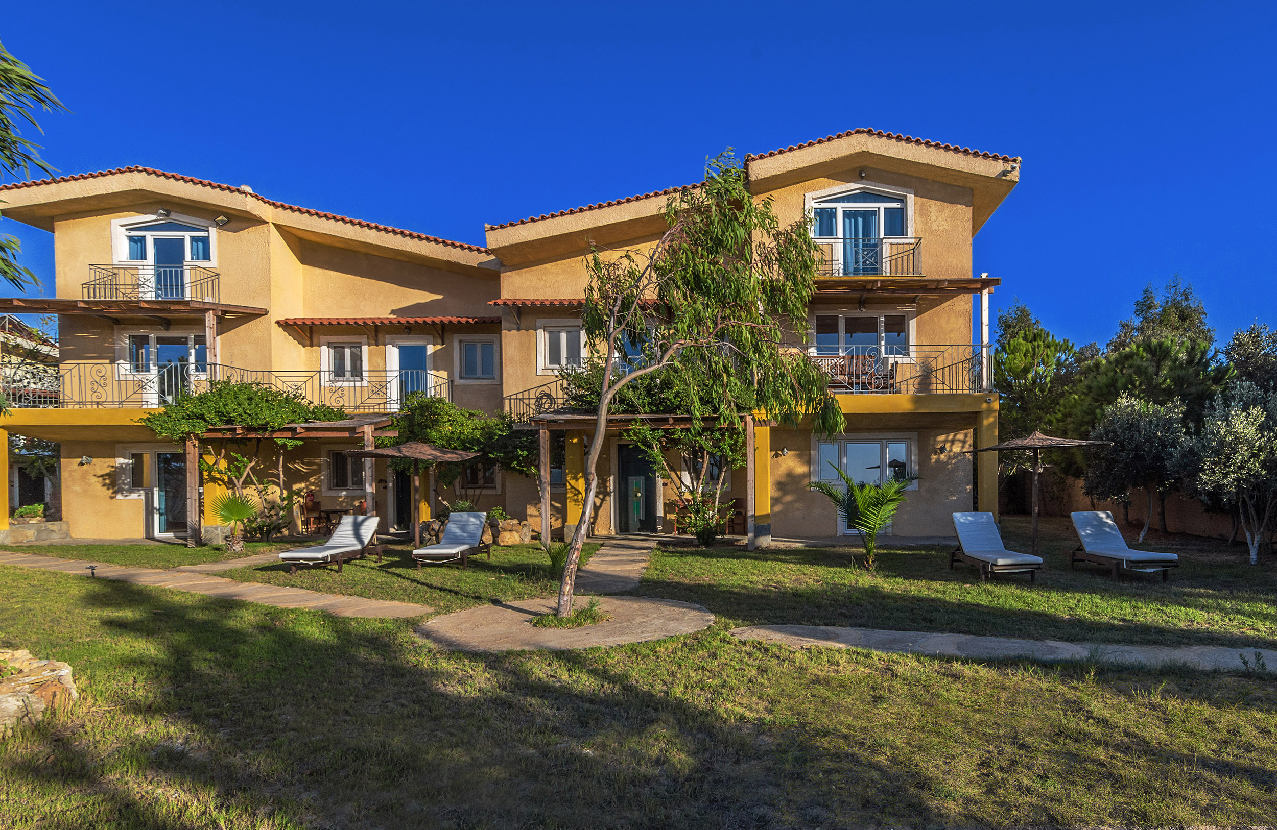 The Small Village - attēls