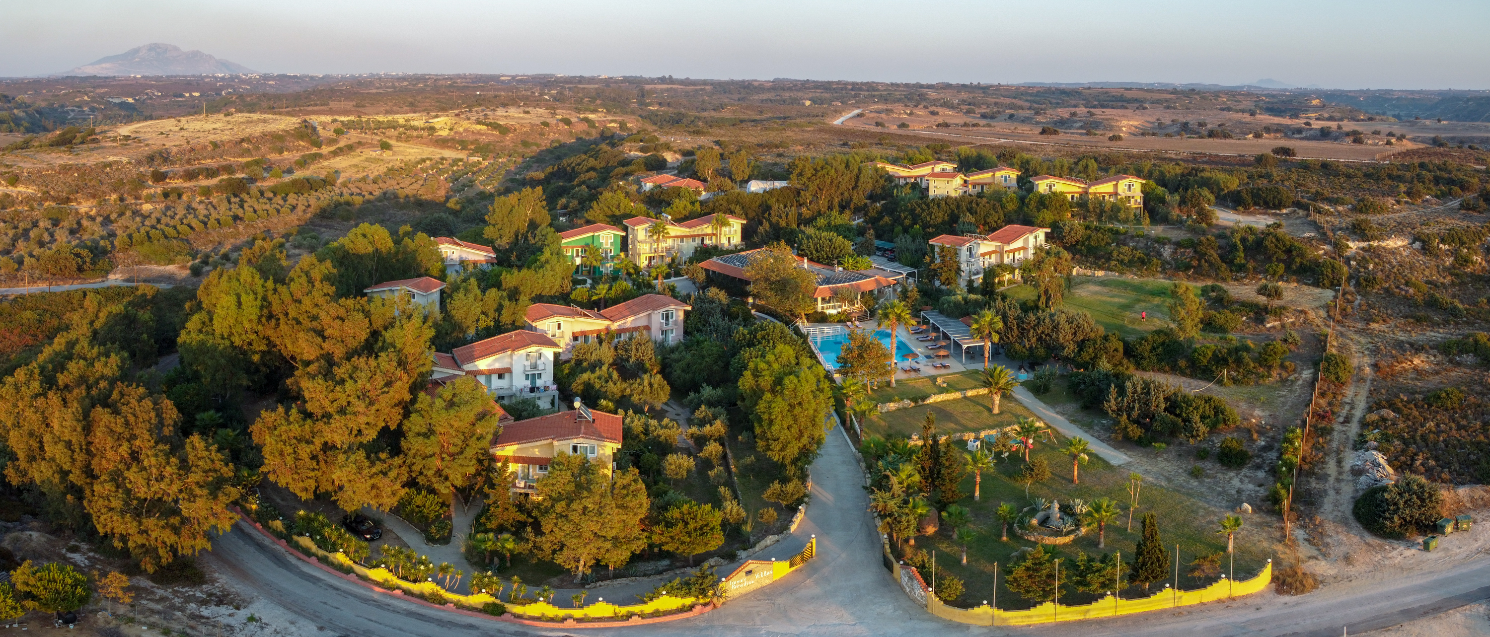 The Small Village - attēls