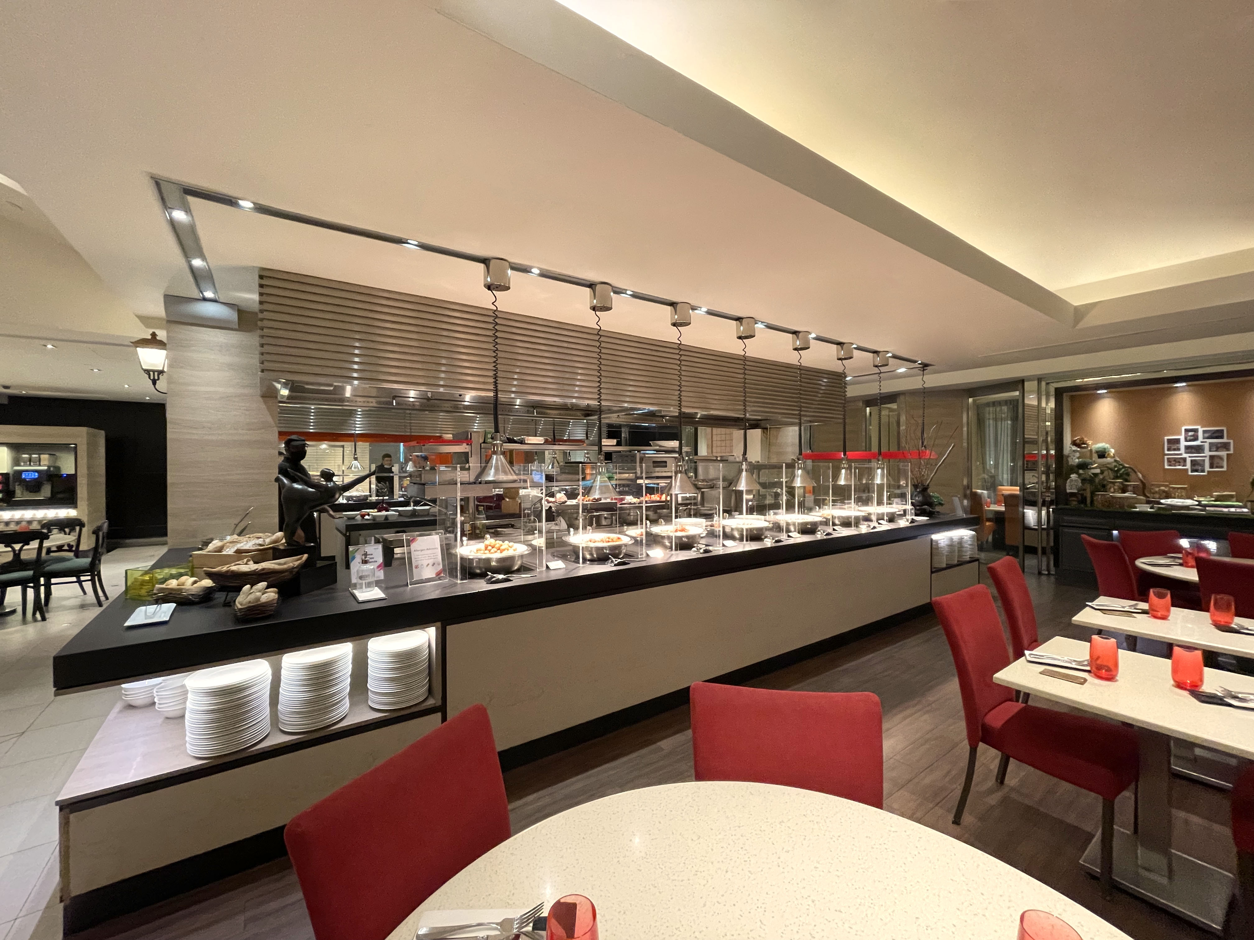Royal Plaza on Scotts Singapore