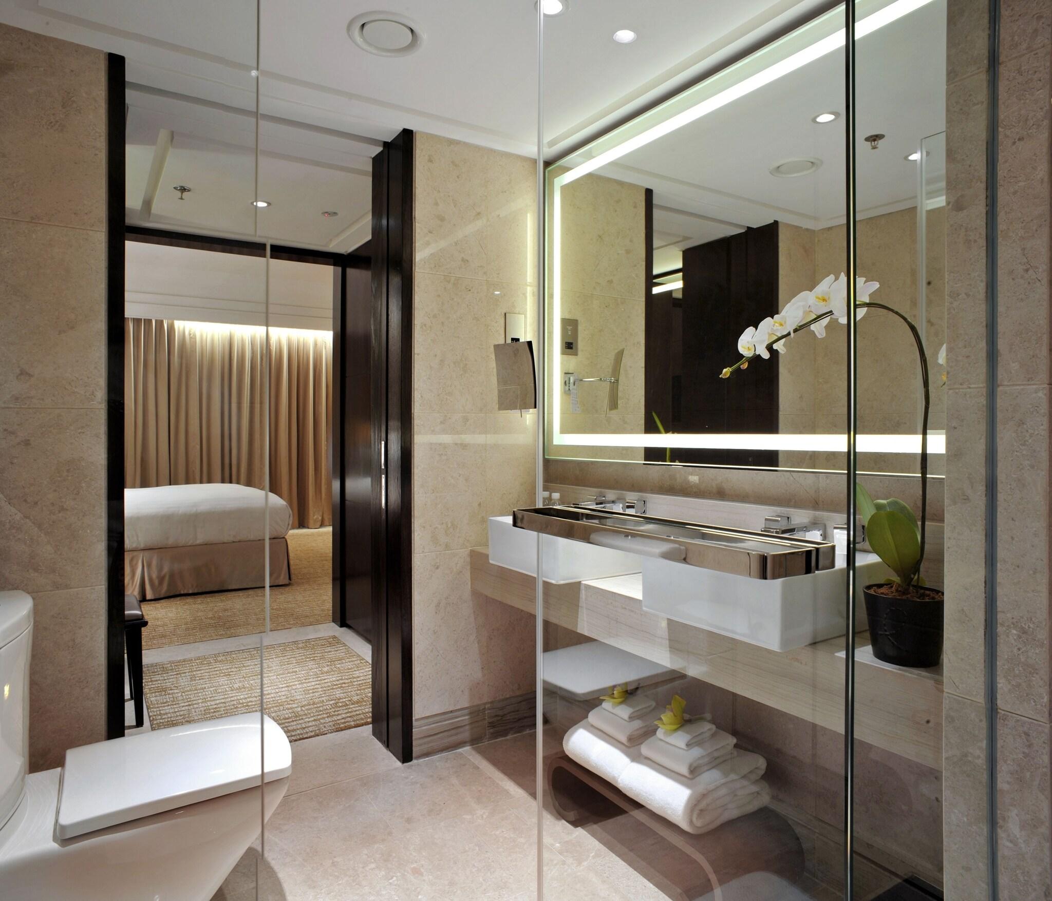 Singapore Marriott Tang Plaza Hotel by null