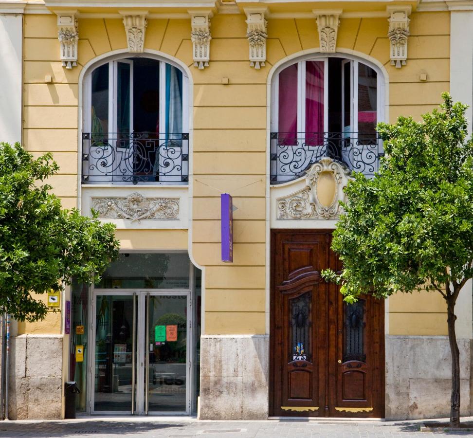 Purple Nest Hostel Valencia by null