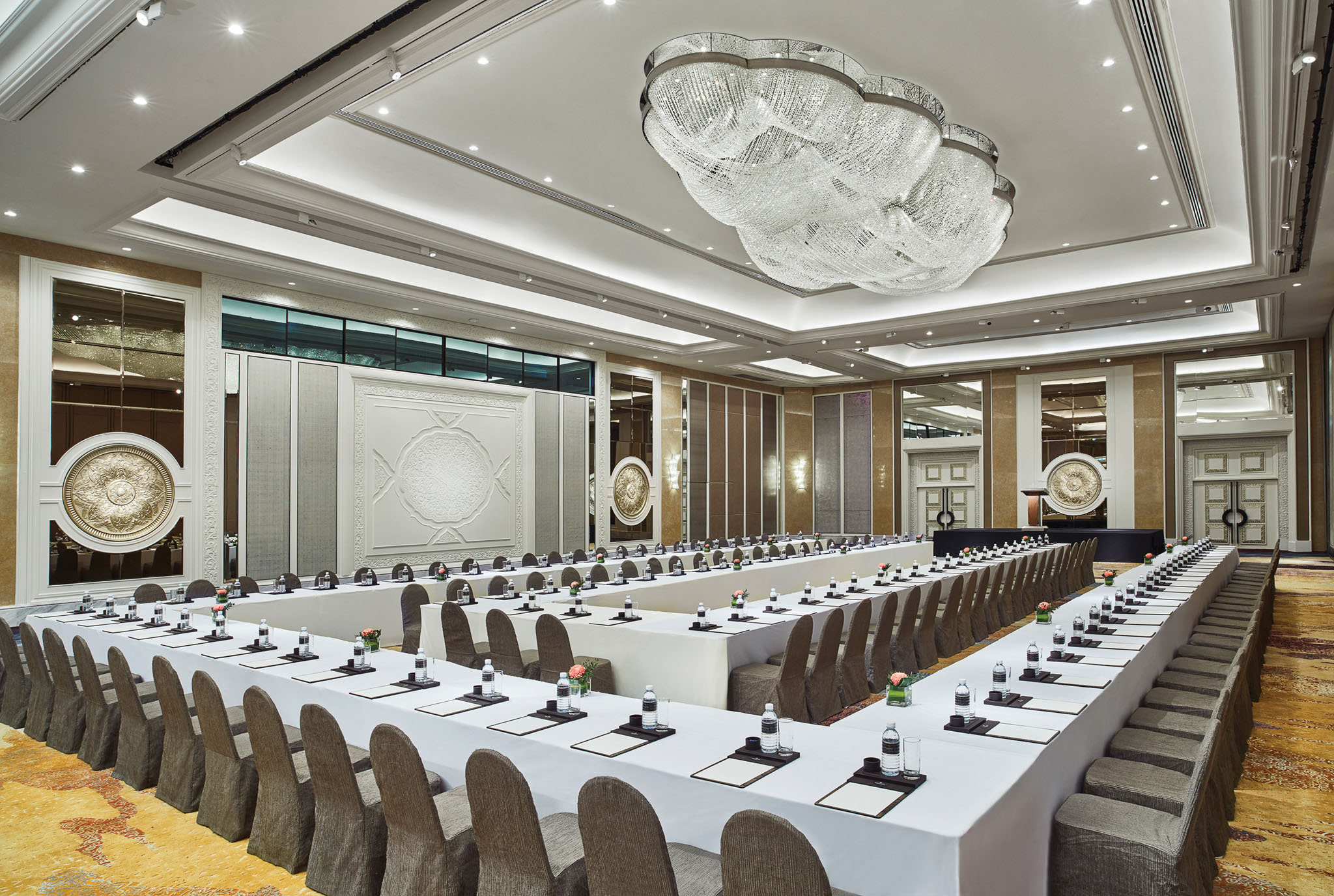 Shangri-La Kuala Lumpur by null