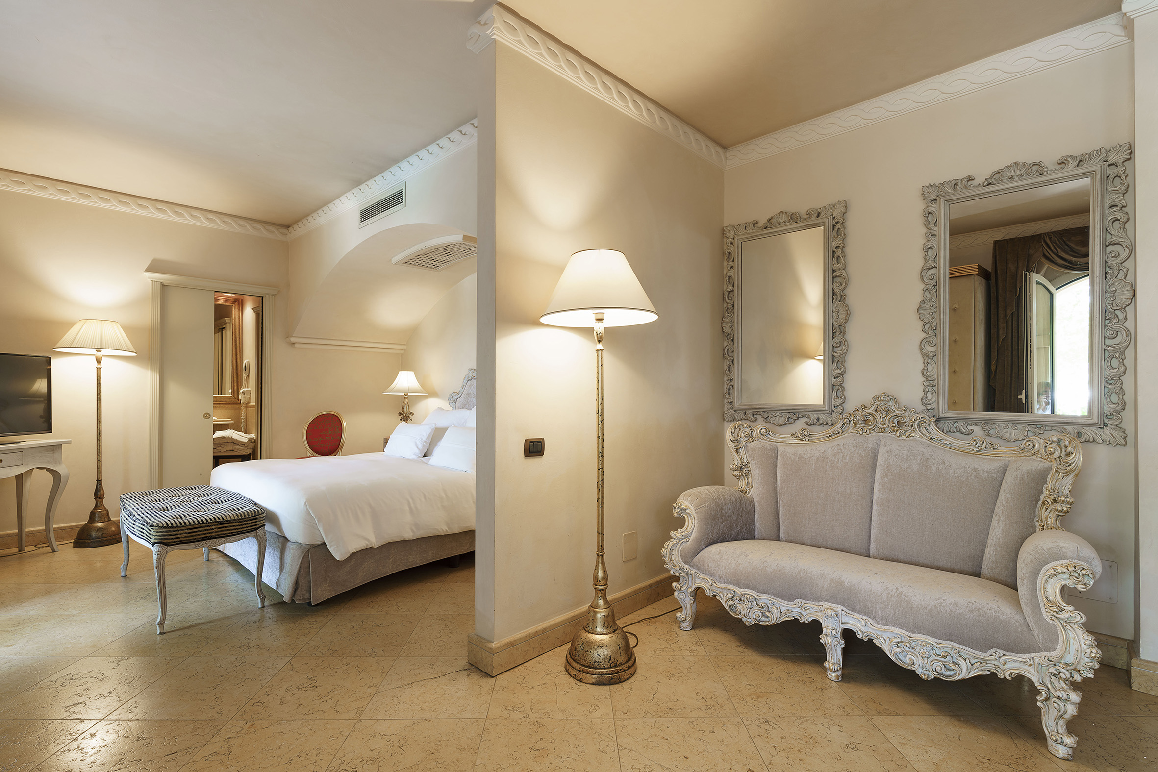 Romano Palace Luxury Hotel by null