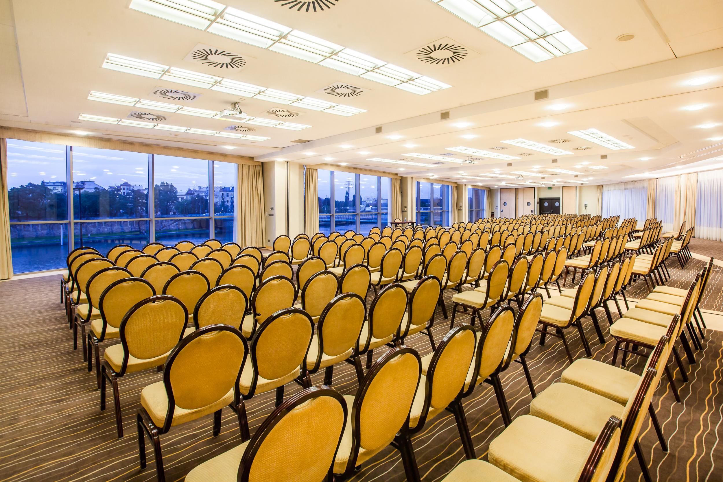 Qubus Hotel Krakow - фото