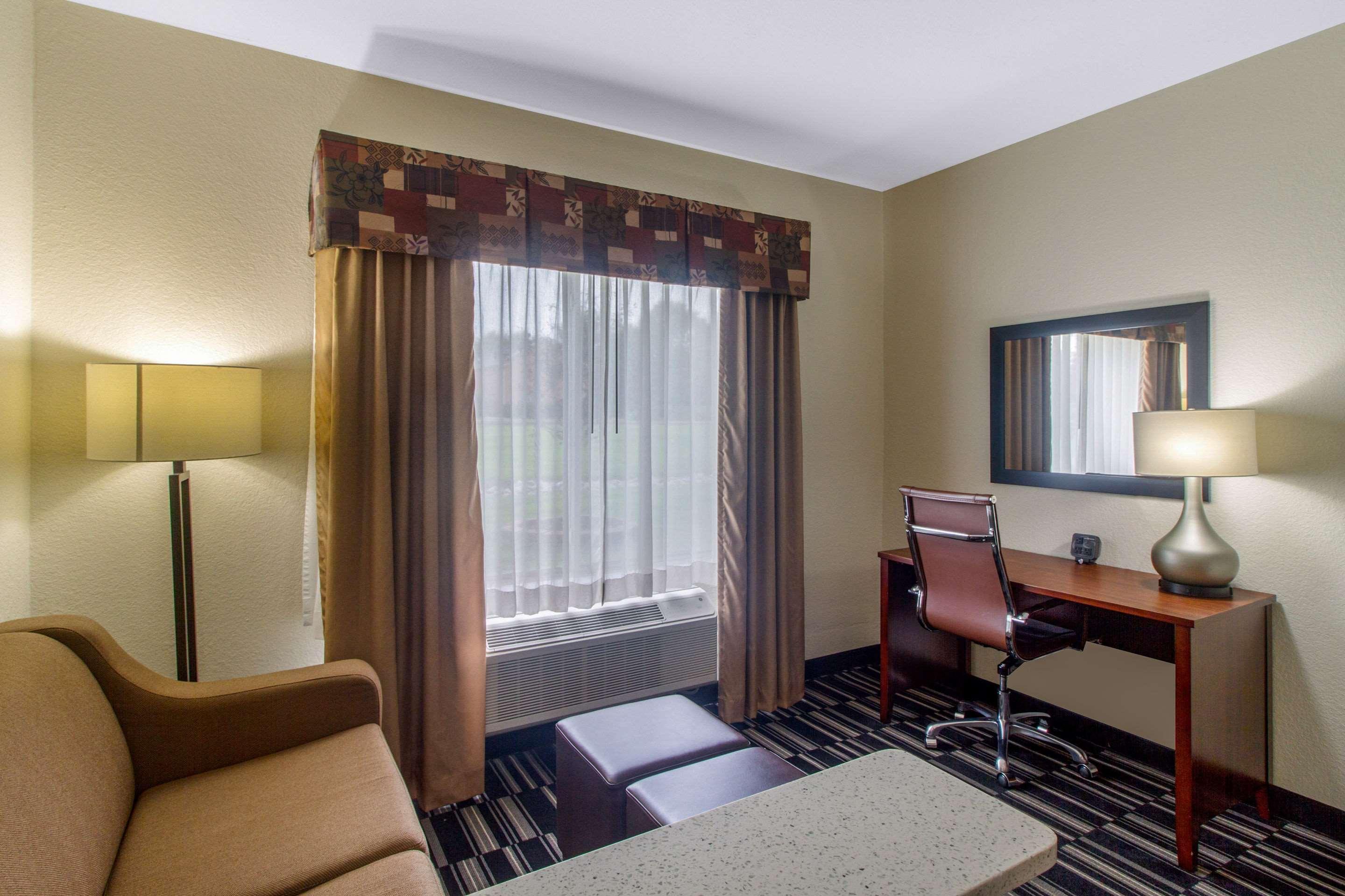 Comfort Suites (Danville)