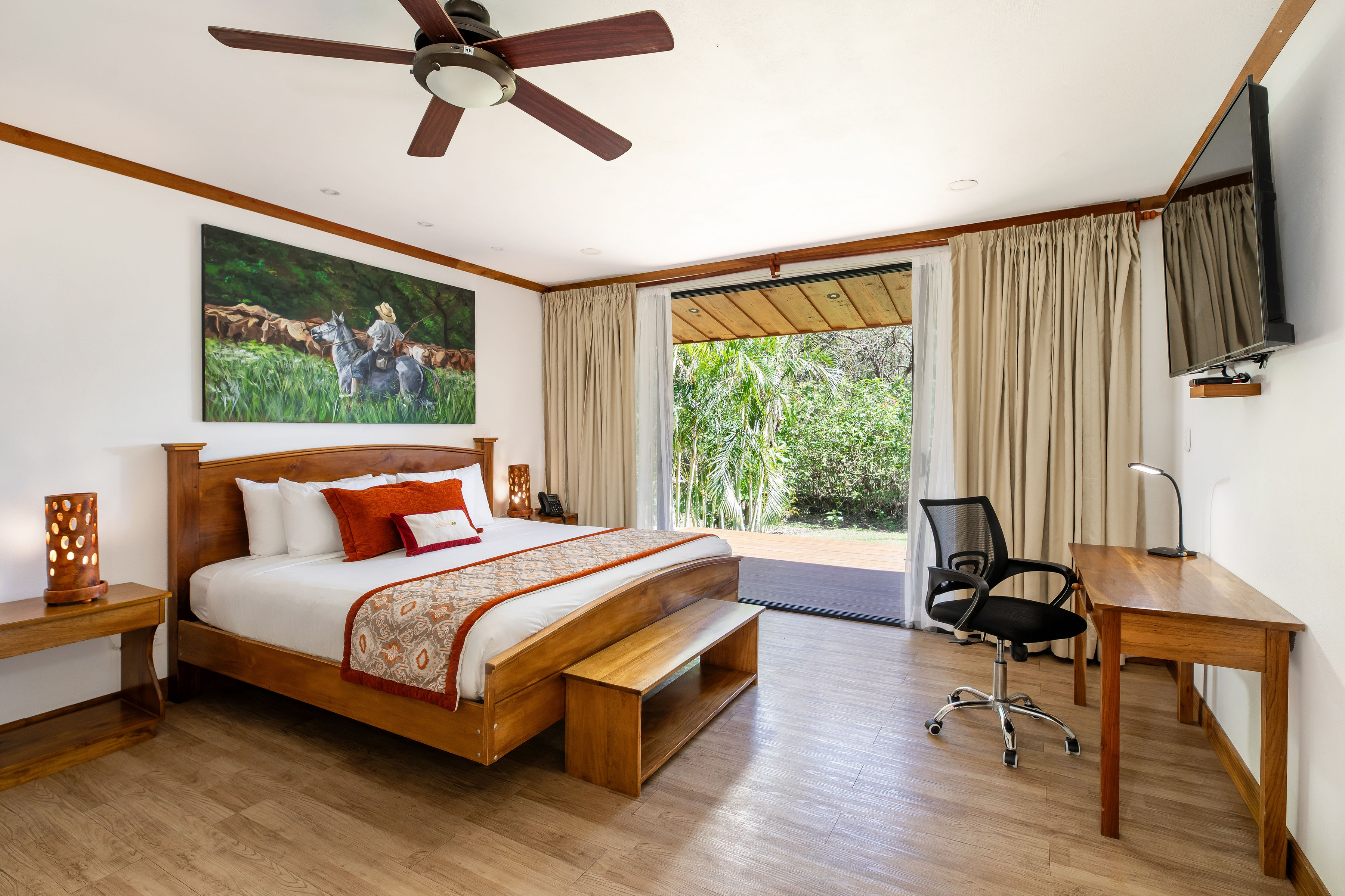 Hotel Hacienda Guachipelin & Adventure Center by null