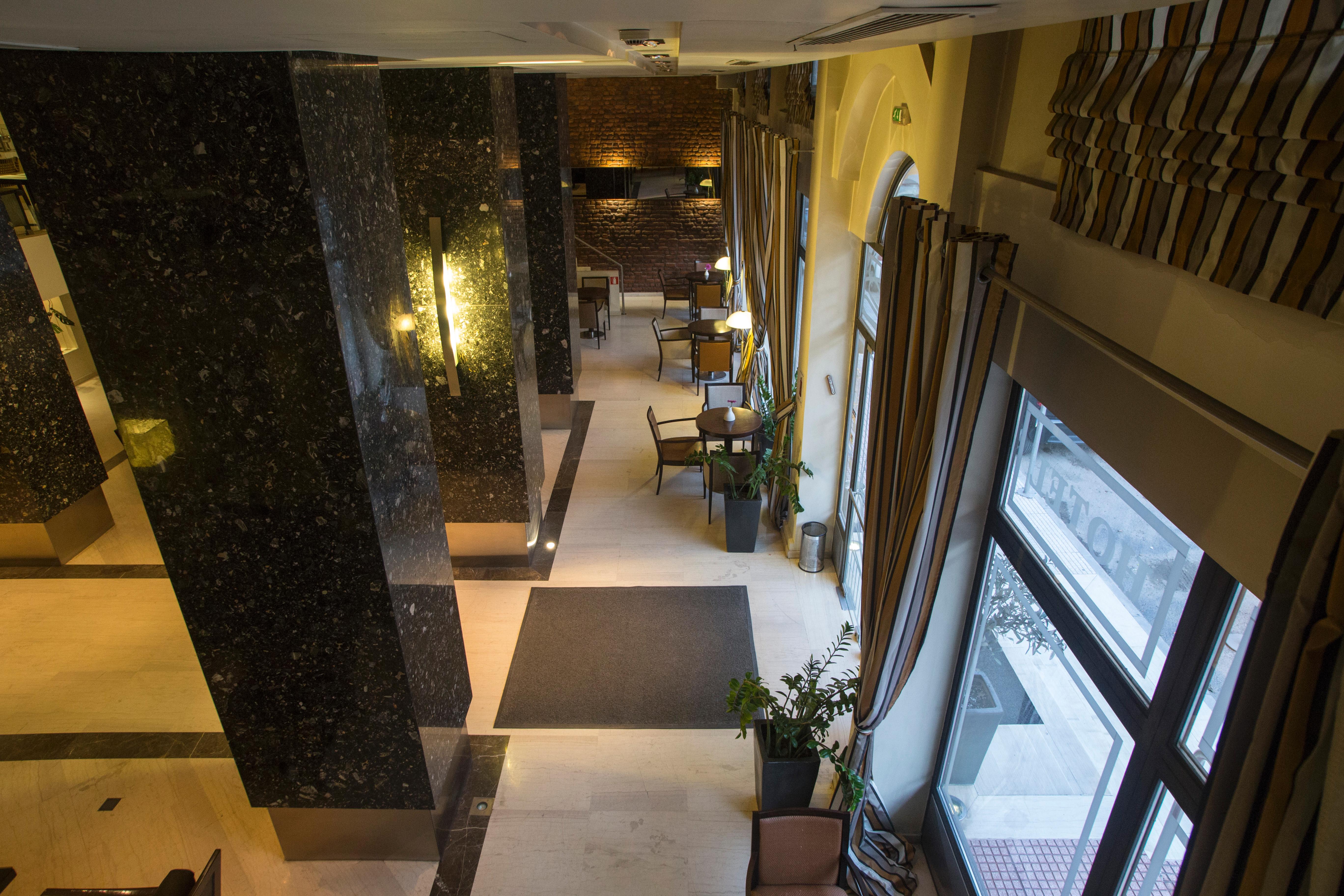 Davitel Tobacco - photo