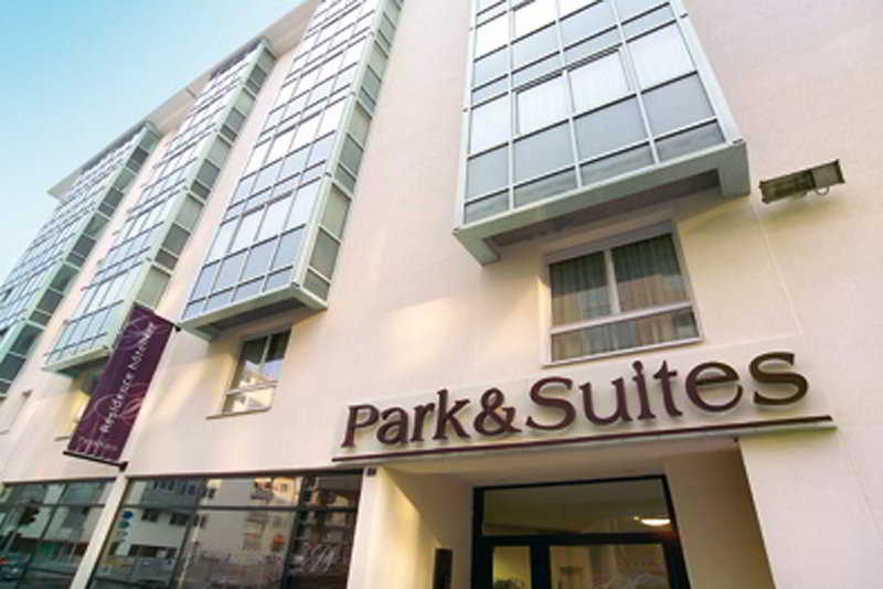 Park and Suites Annemasse