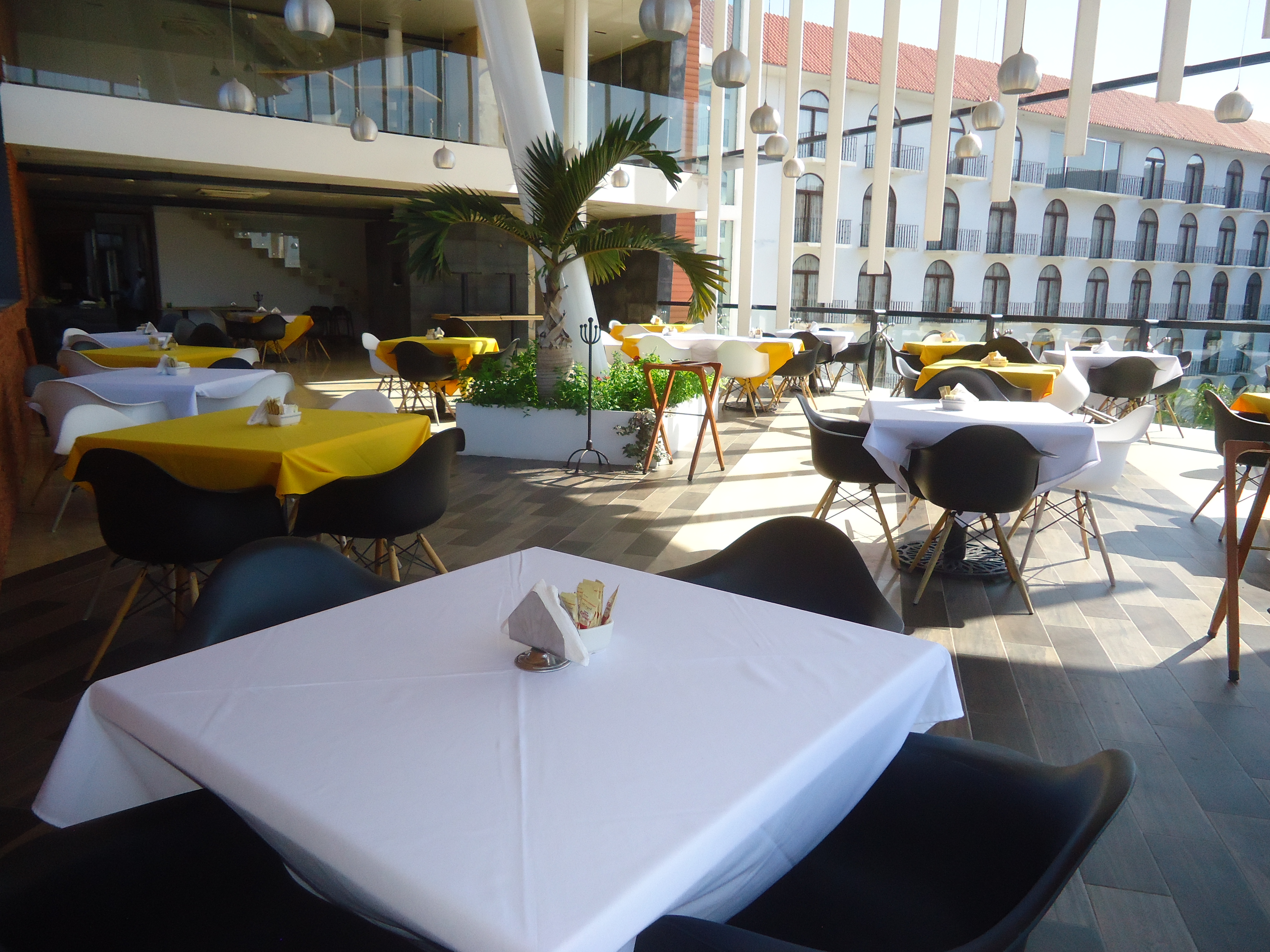 Caracol Plaza Hotel & Resort