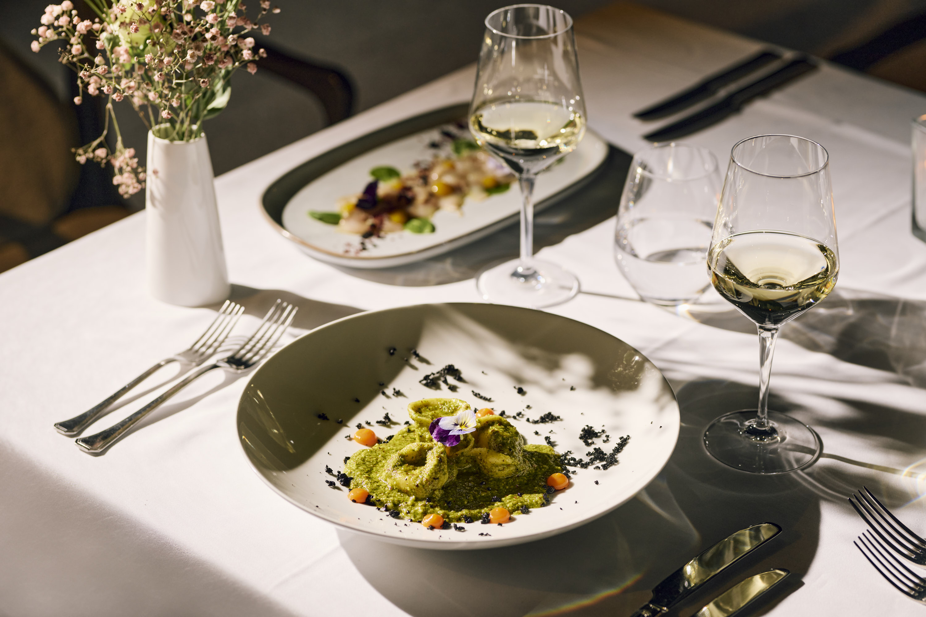 Arbiana Hotel by null