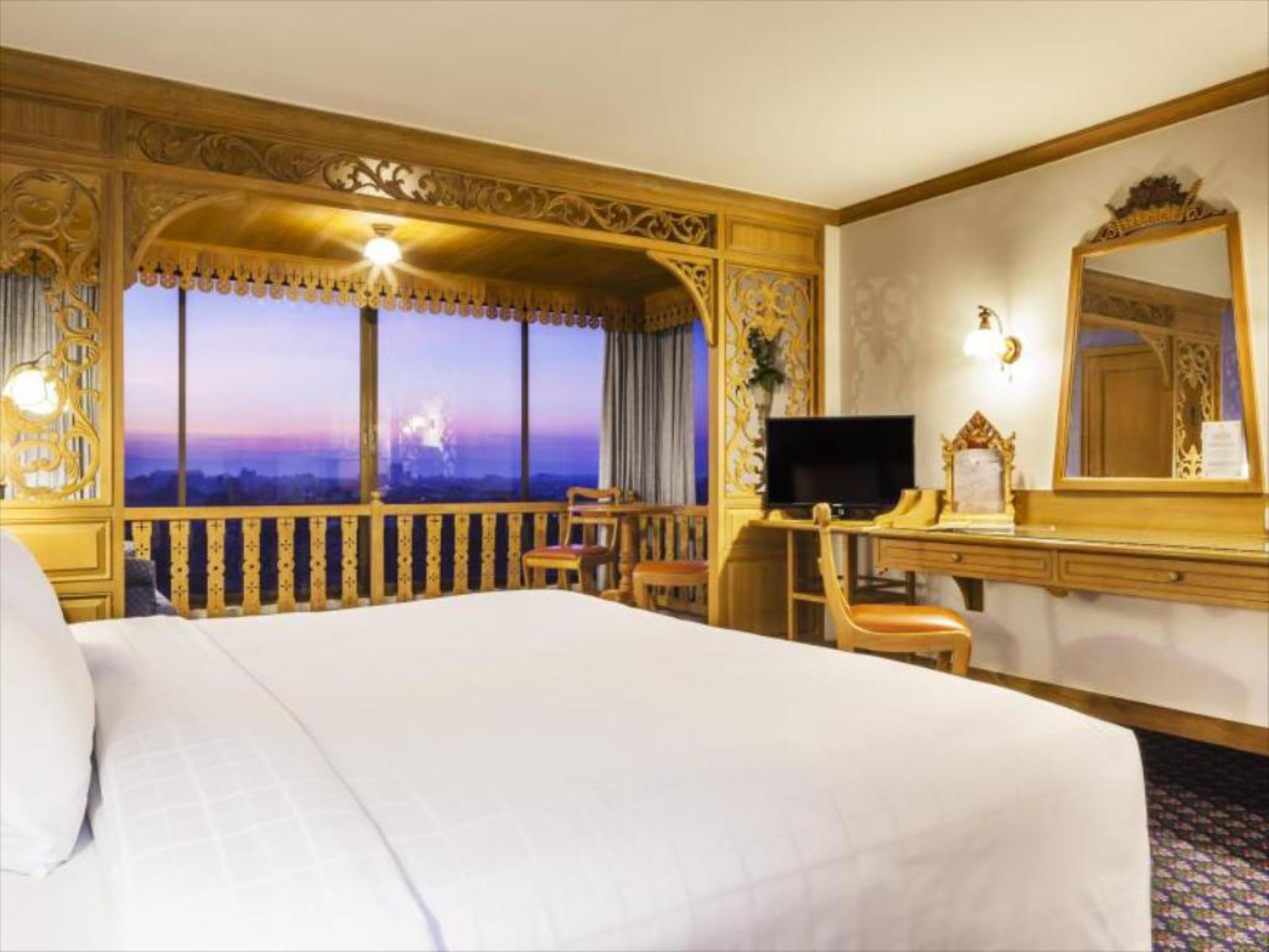 Lotus Pang Suan Kaew Hotel by null