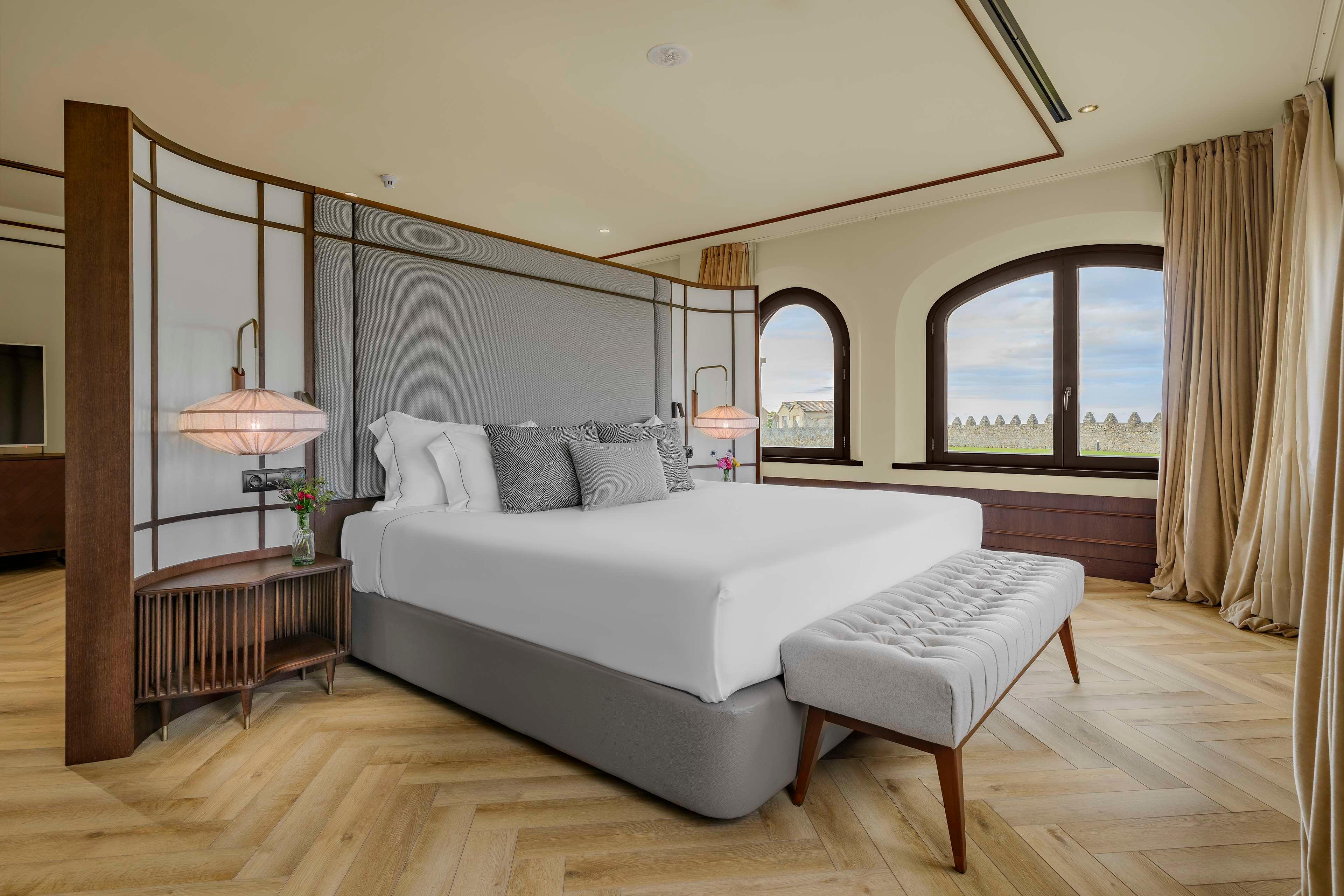 CoolRooms Palacio de Luces by null