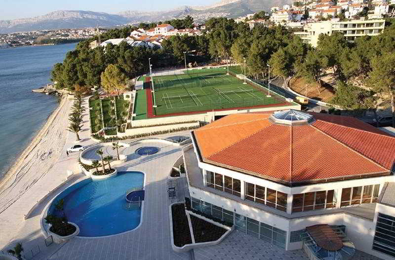 Le Meridien Lav Split