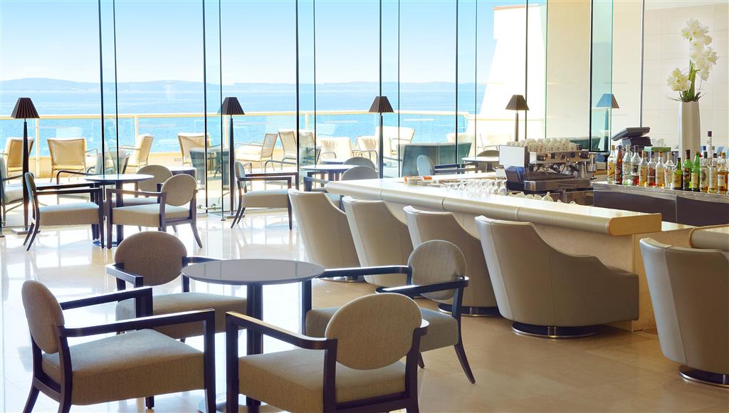 Le Méridien Lav, Split by null