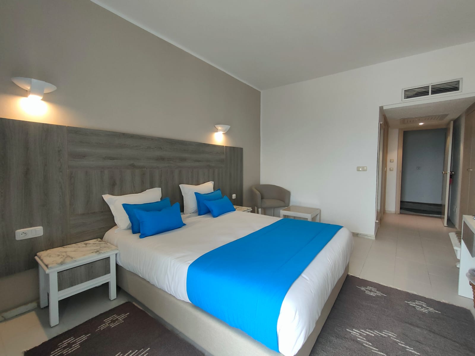 Single room, sea view