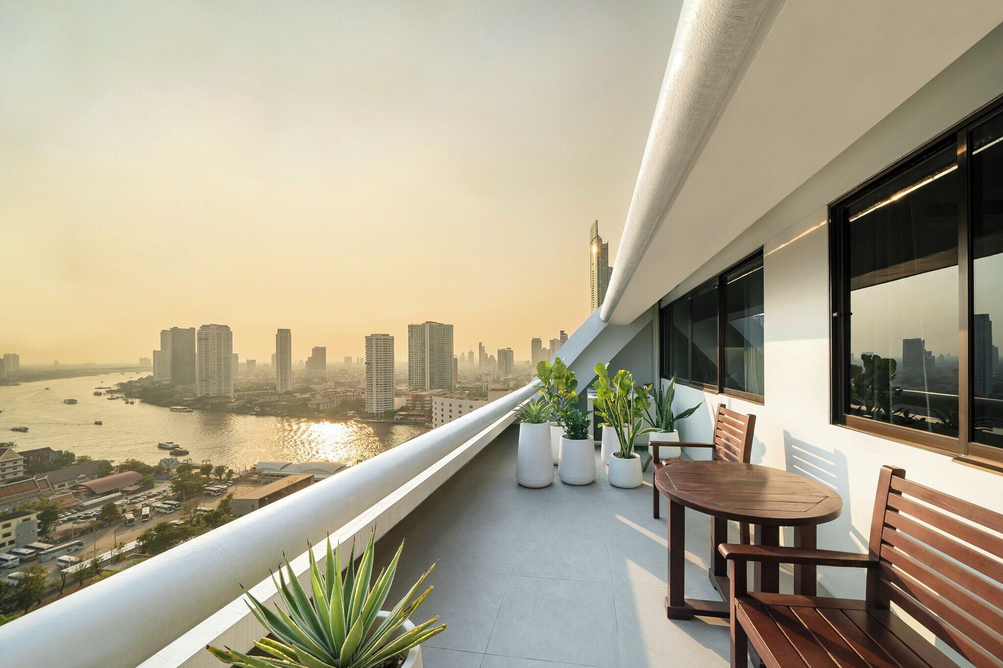 Centre Point Plus Hotel Silom by null