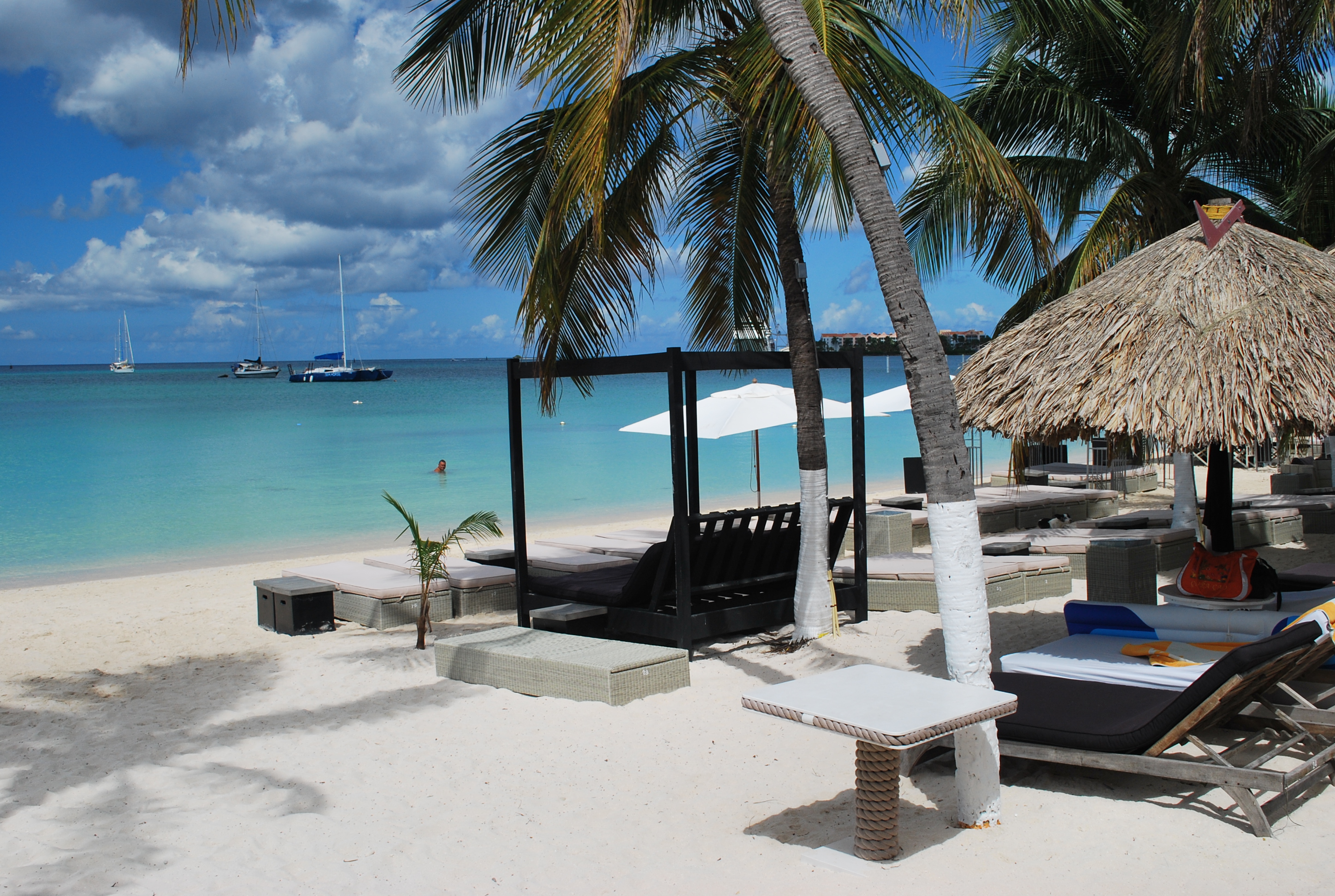 Talk of the Town Hotel & Beach Club by null