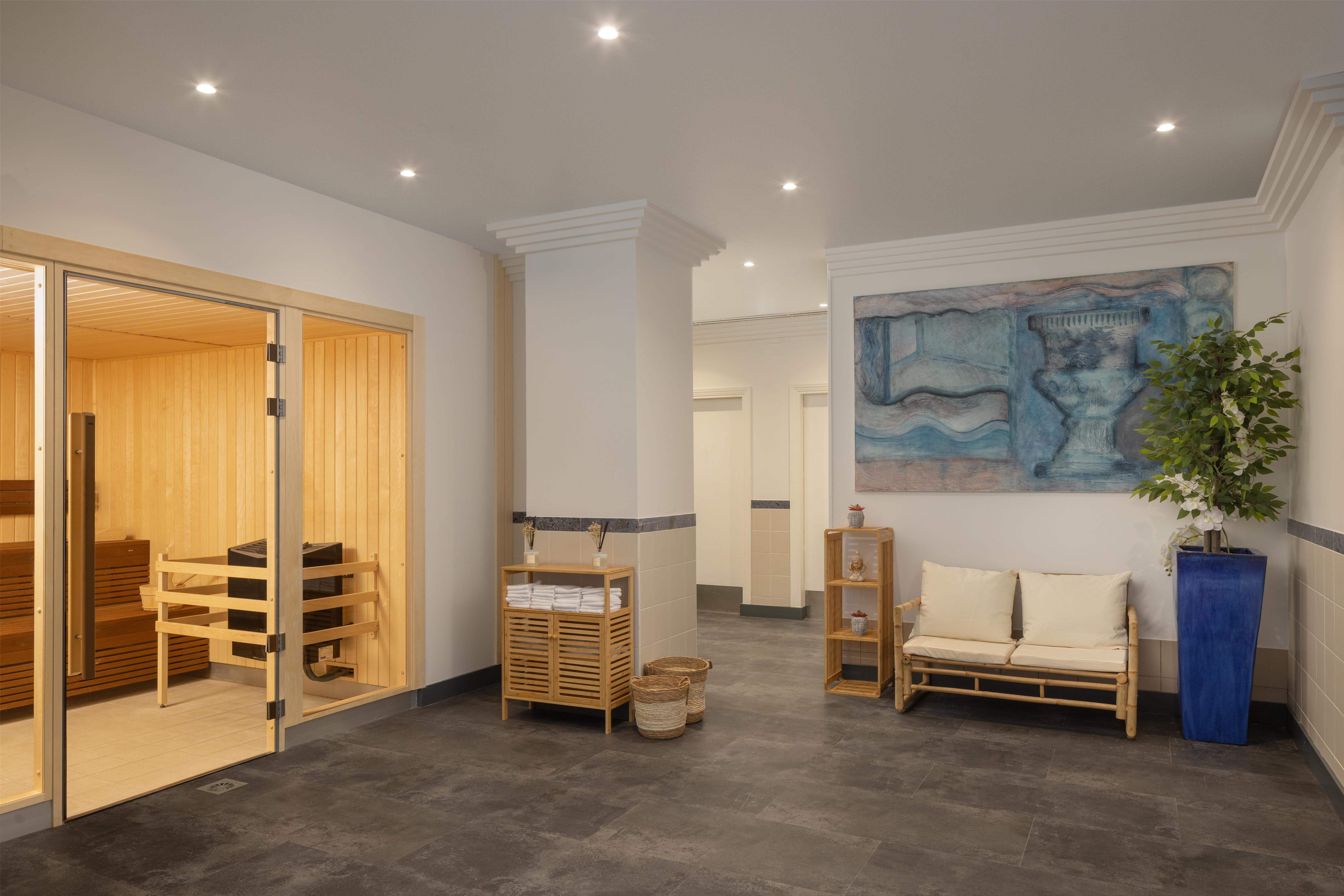 Hilton Paris Charles De Gaulle Airport - photo