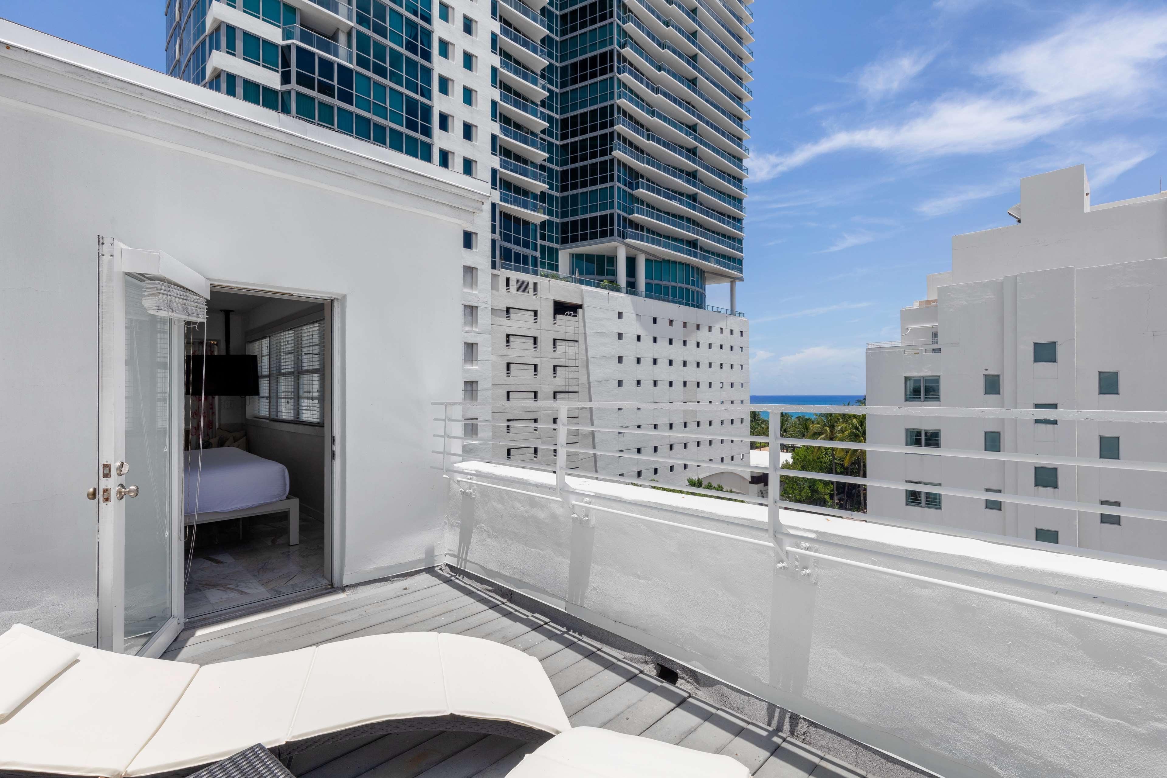 Room, penthouse, with views