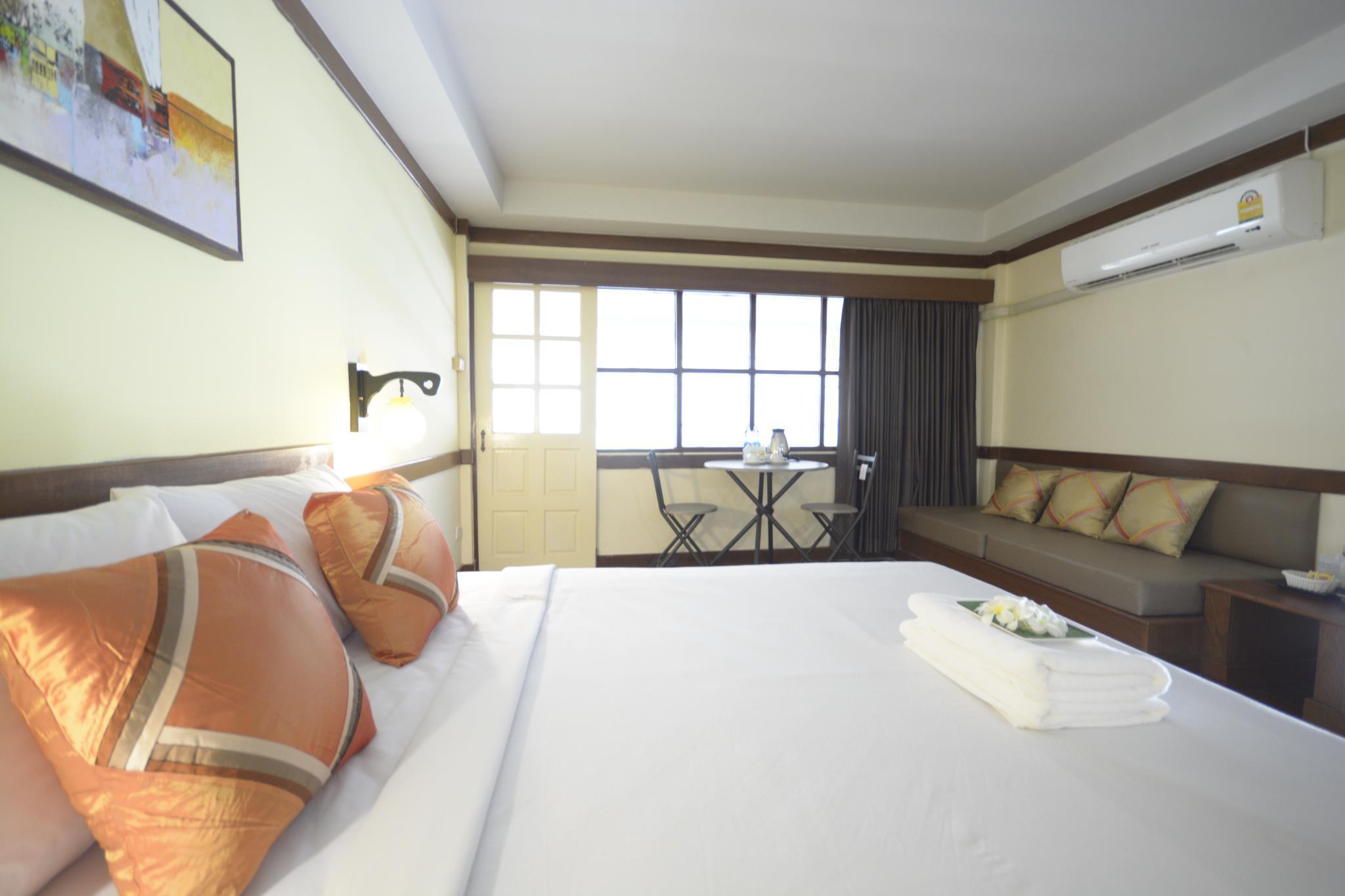 Ao Nang Seafront Thai Resort