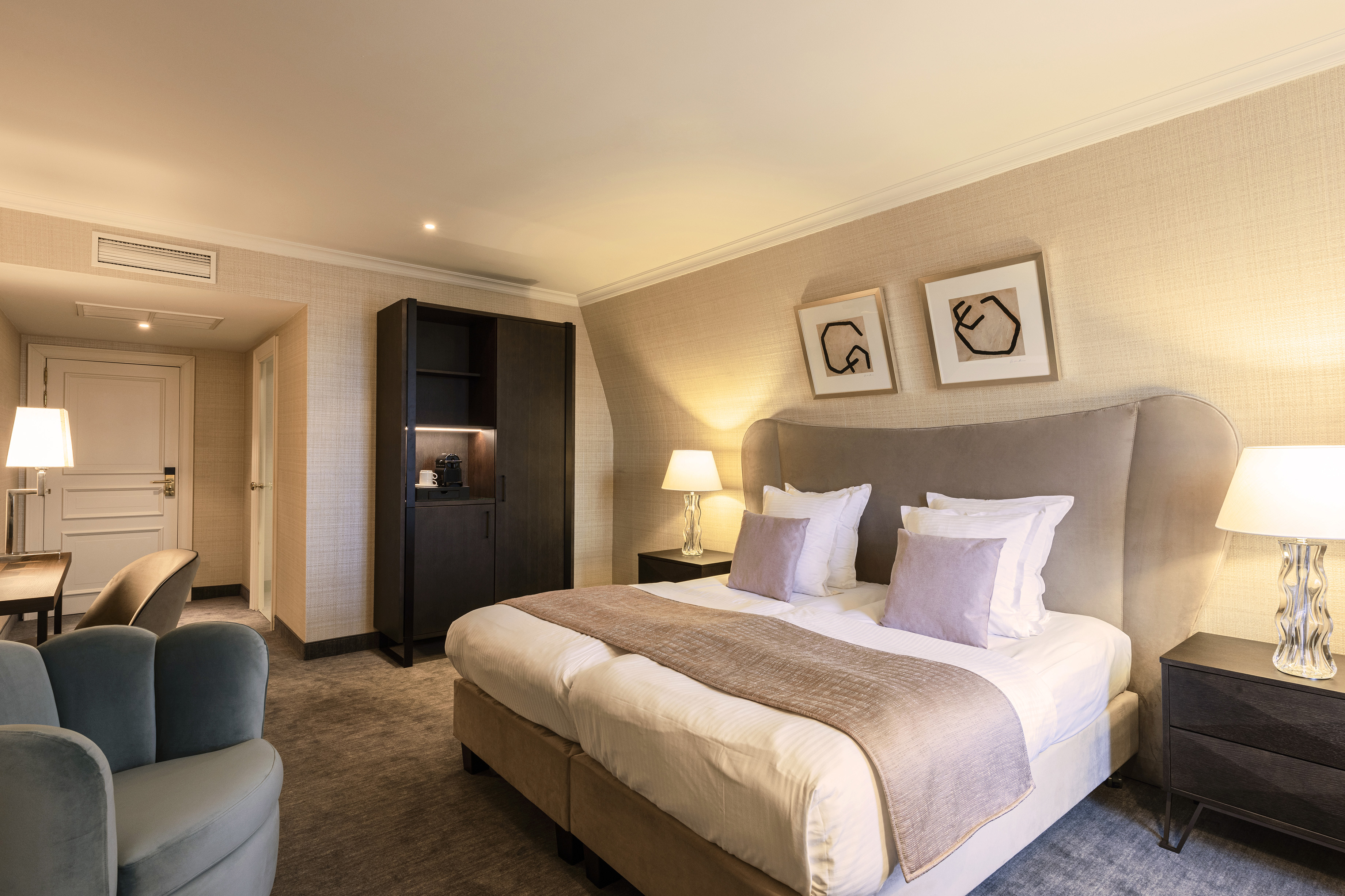 HOTEL DUKES’ ARCHES by null