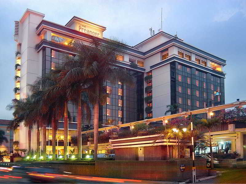 Grand Hotel Preanger by null