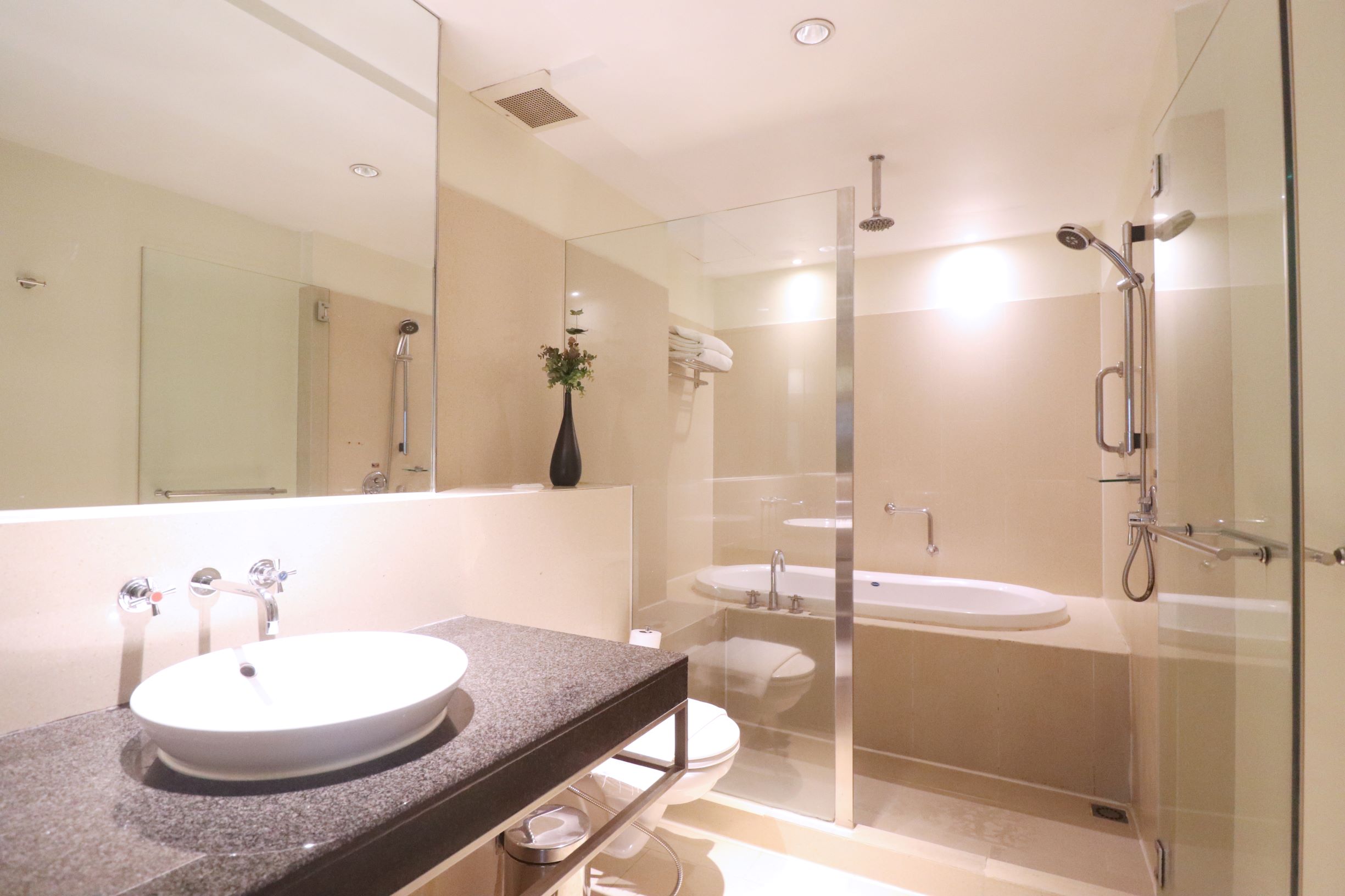 The Quarter Saladaeng by UHG by null