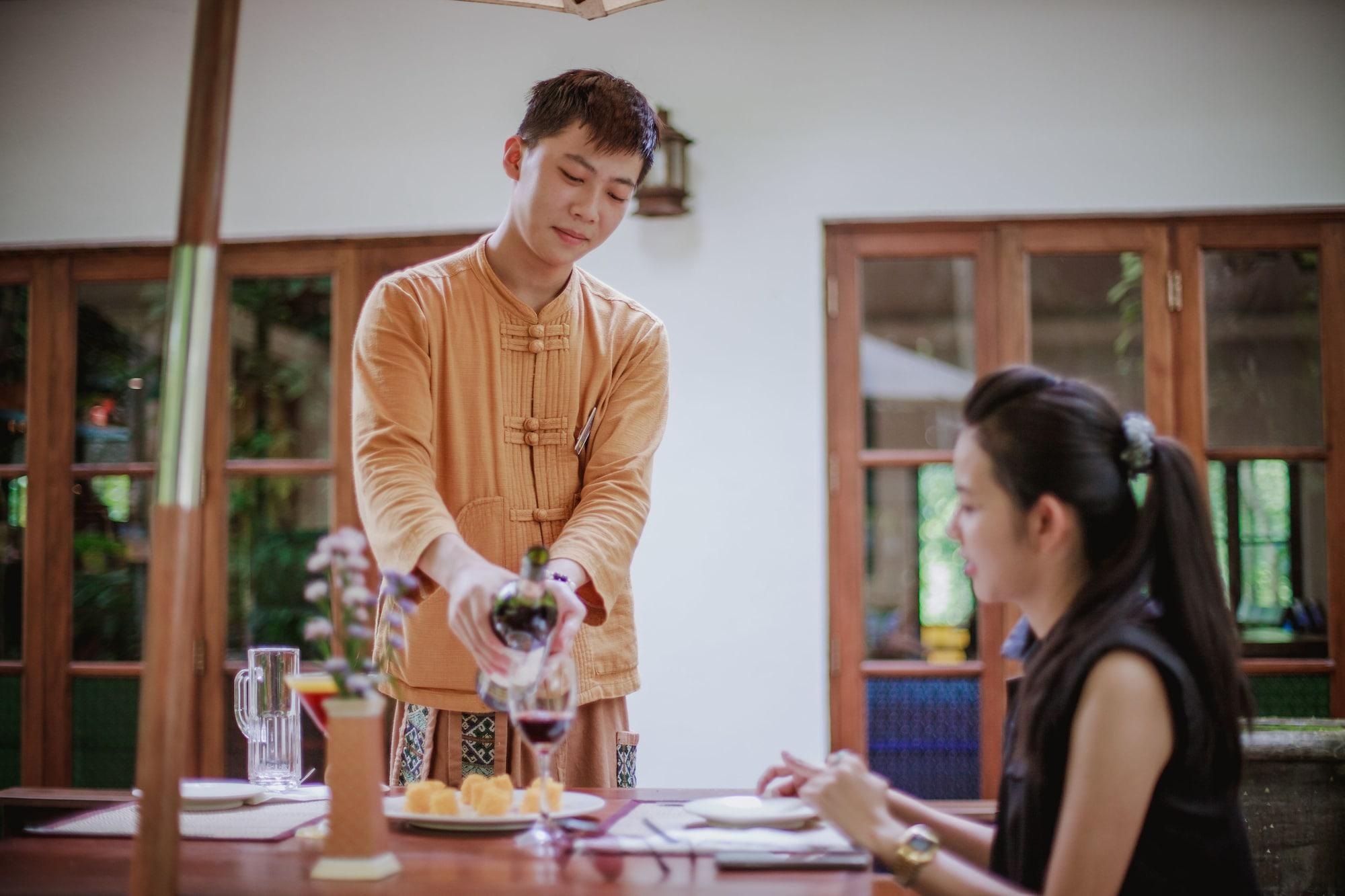 E Outfitting Doikham Resort