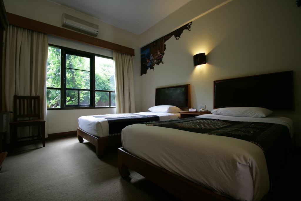 Karinthip Village Hotel by null