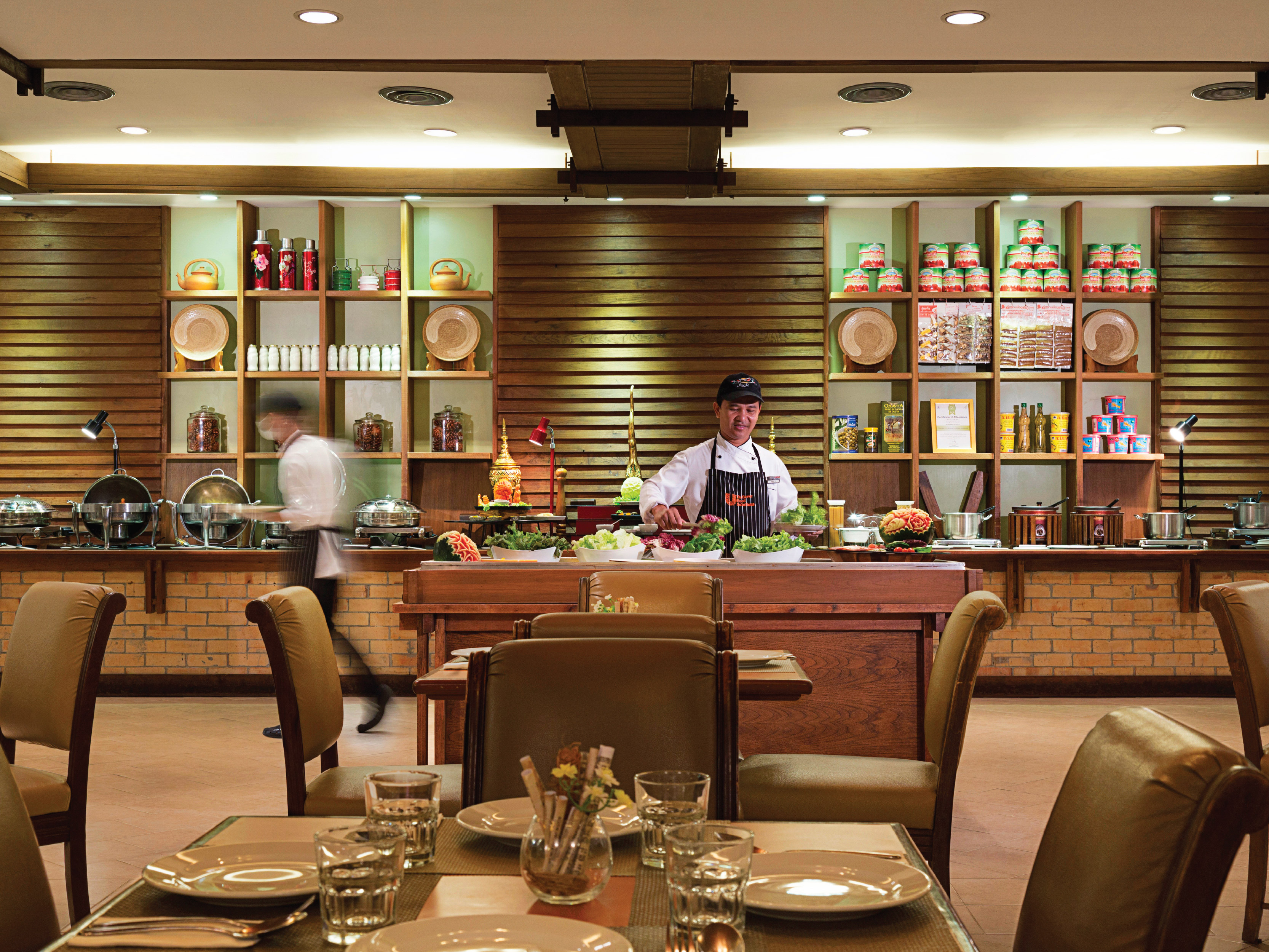 Mövenpick Suriwongse Chiang Mai by null