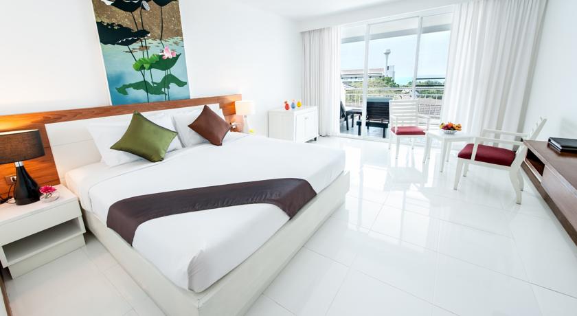 Pinnacle Grand Jomtien Resort & Beach Club