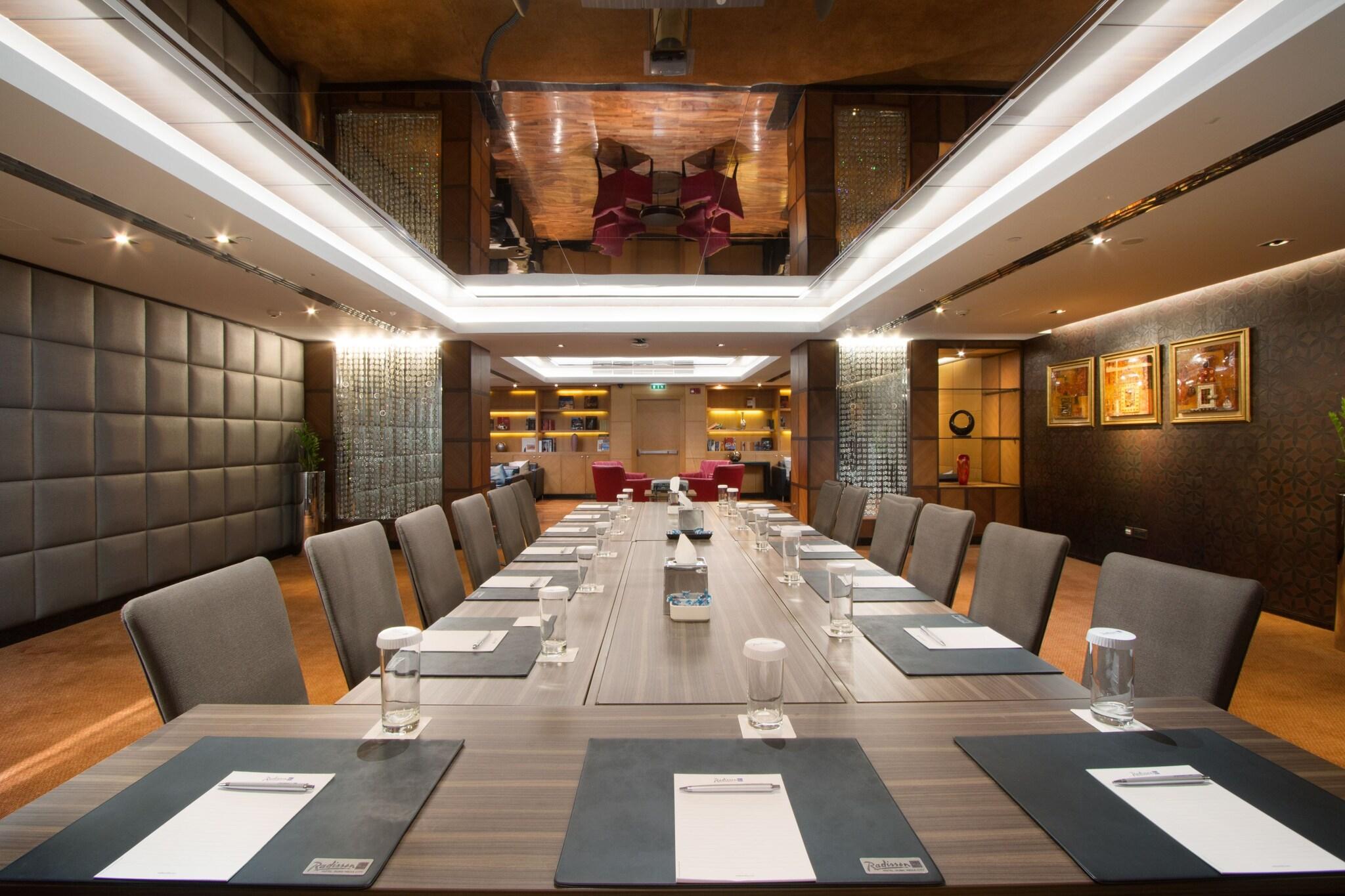 Radisson Blu Hotel, Dubai Media City - photo